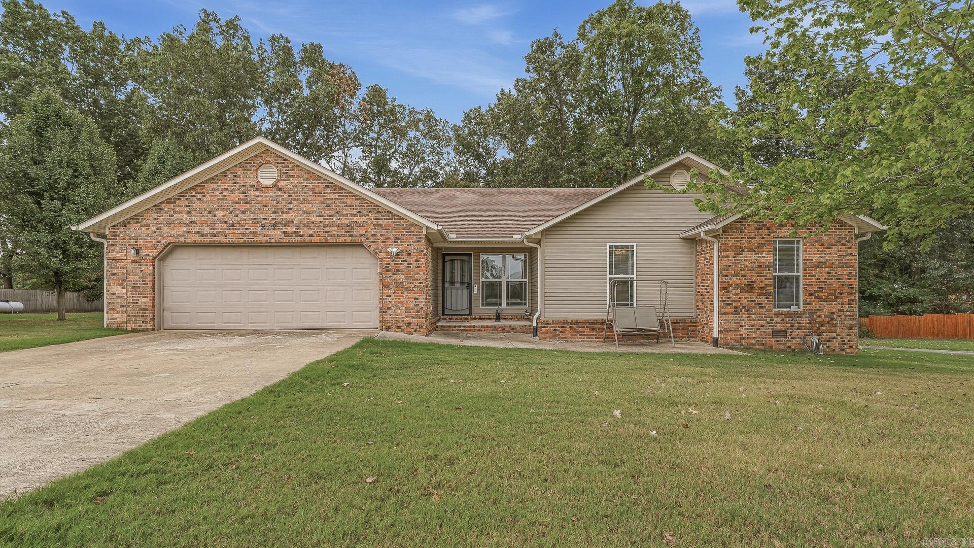 2102  Dana Marie  Paragould, AR