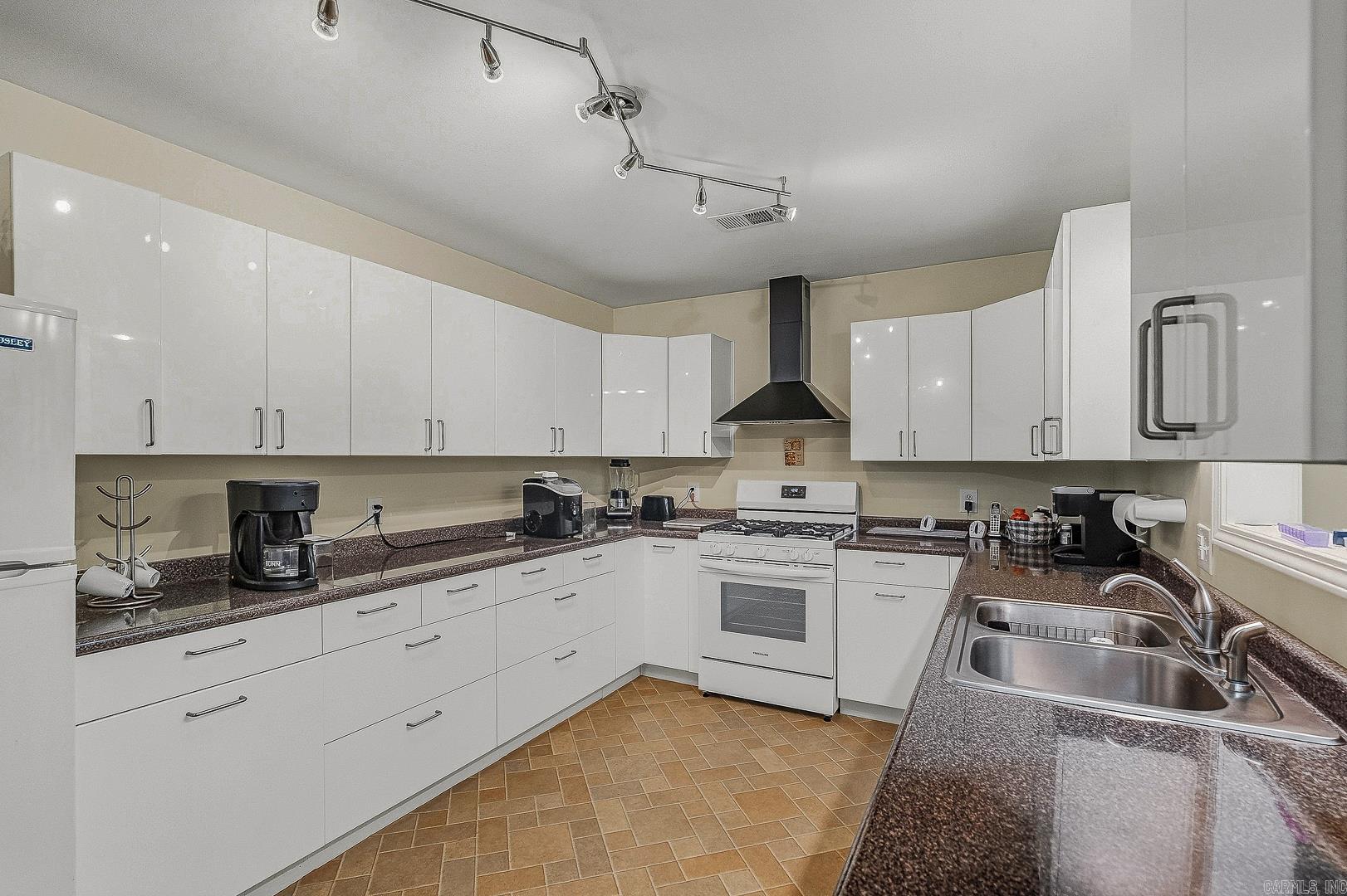 2102 Dana Marie  Paragould, AR