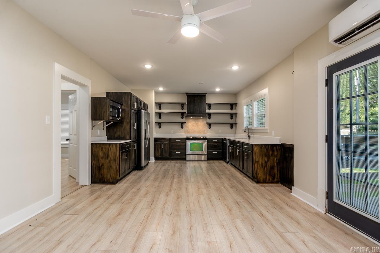 1855 A &B Robins  Conway, AR