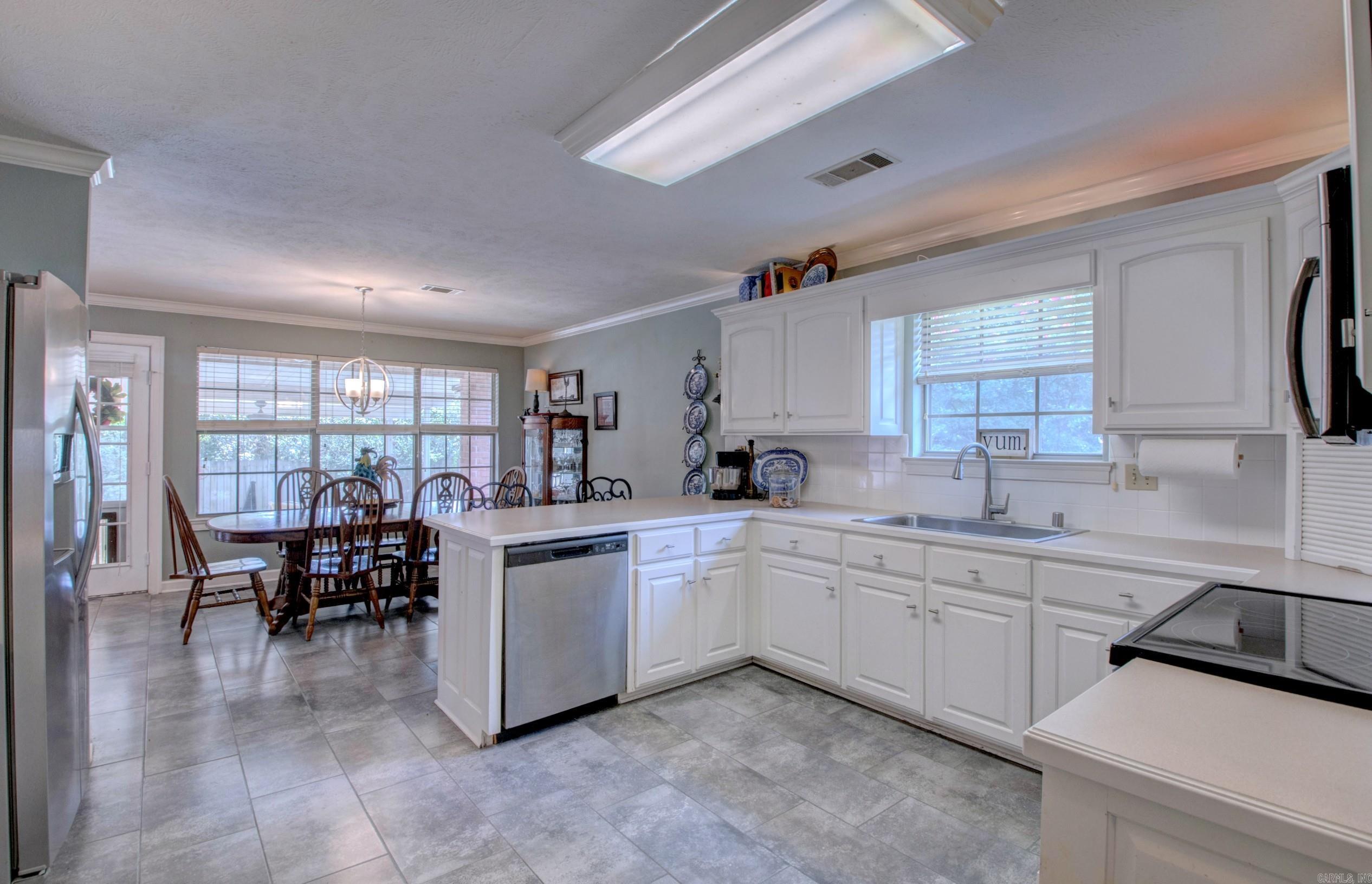 131 Deauville  Maumelle, AR