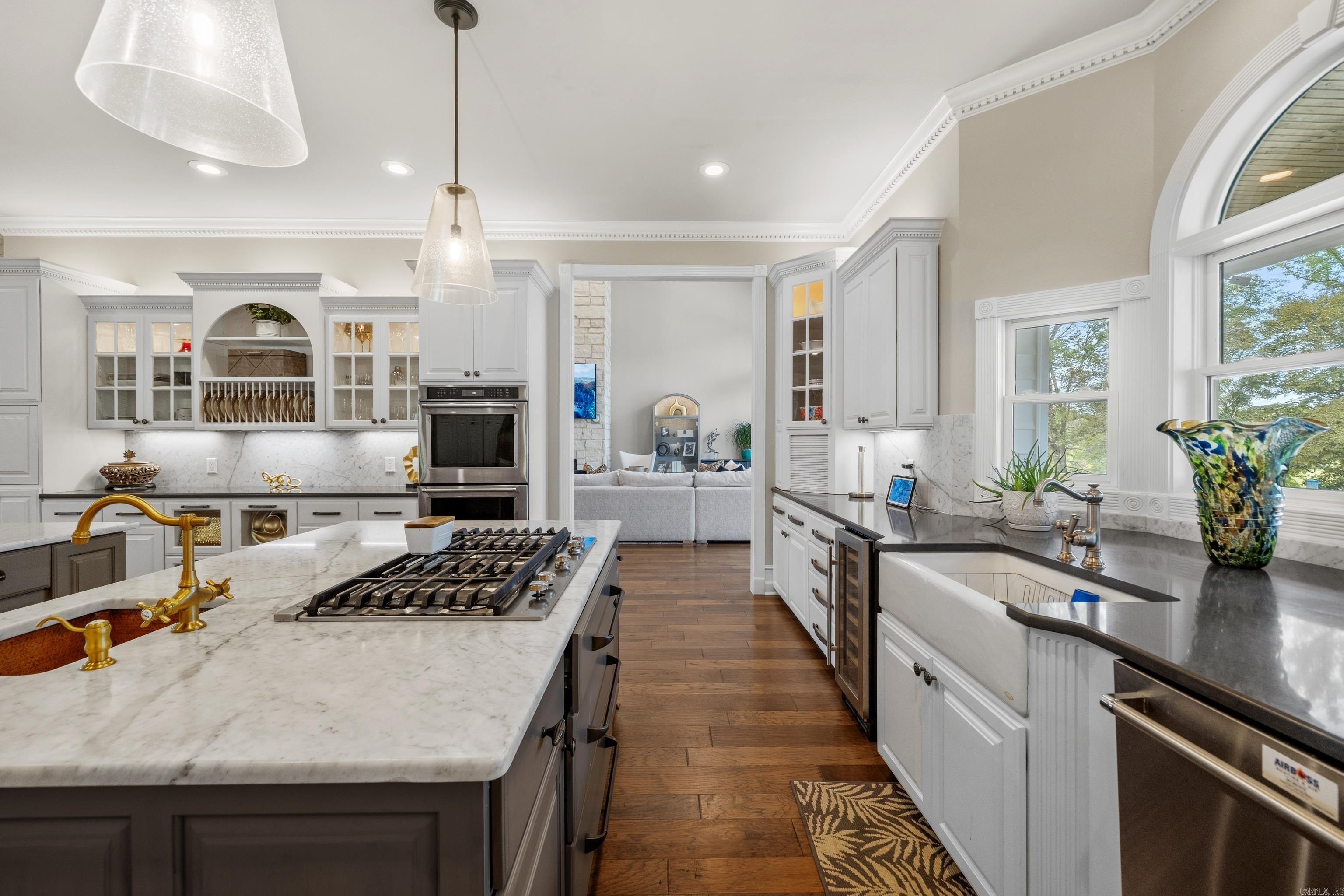 1090 Lookout Mountain Benton, AR 72019