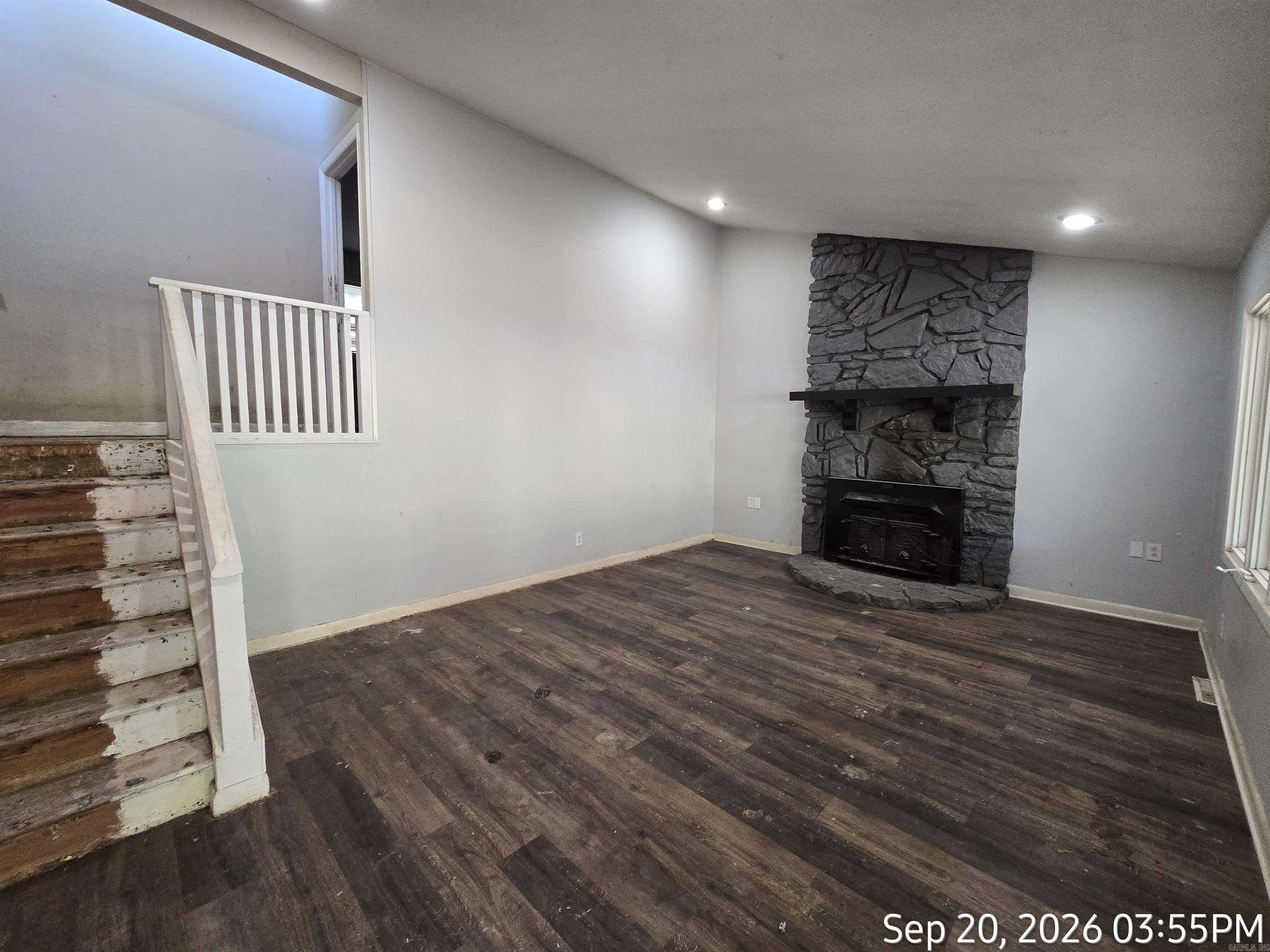 63 Robinson — photo 2