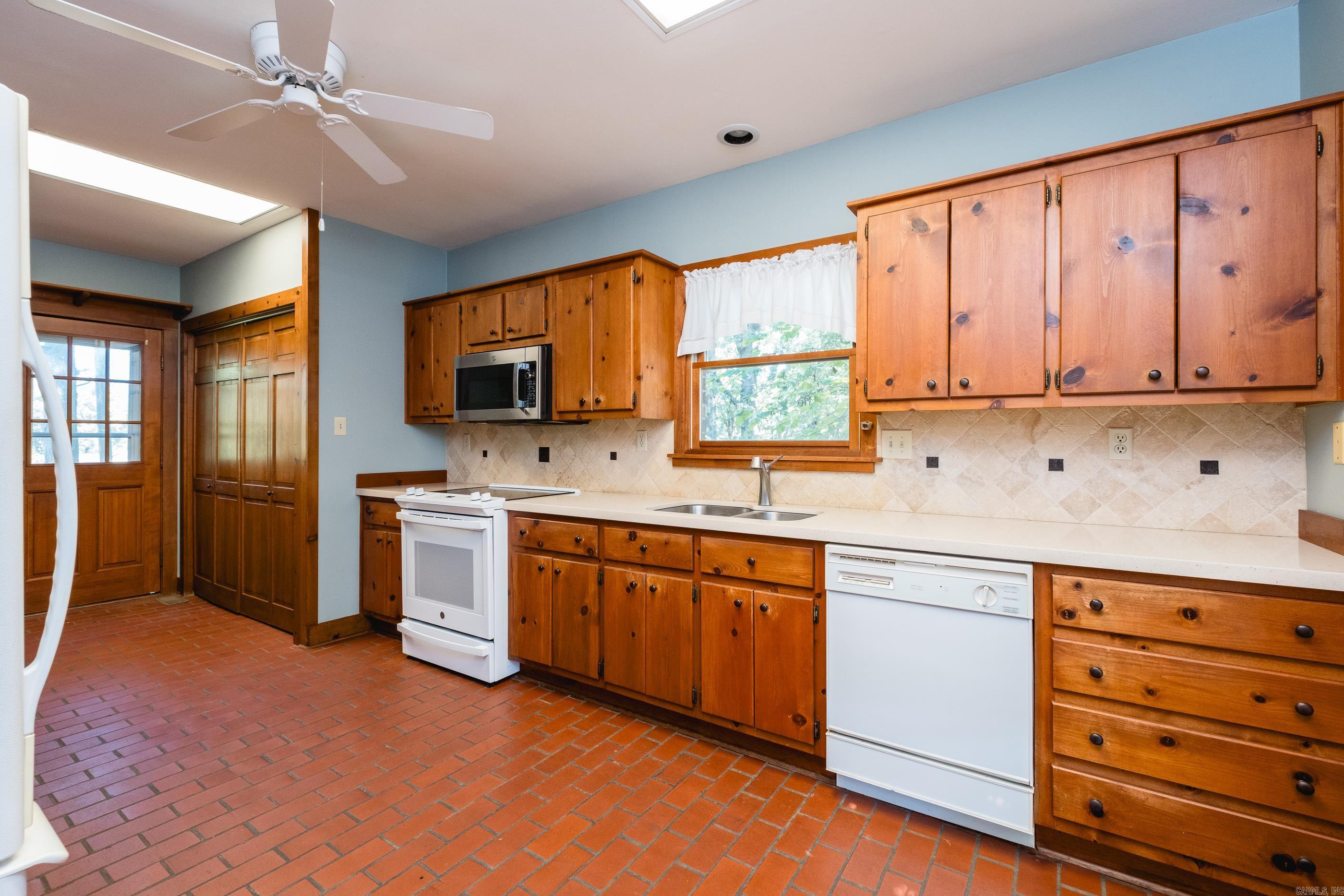 1204 North Point  North Little Rock, AR