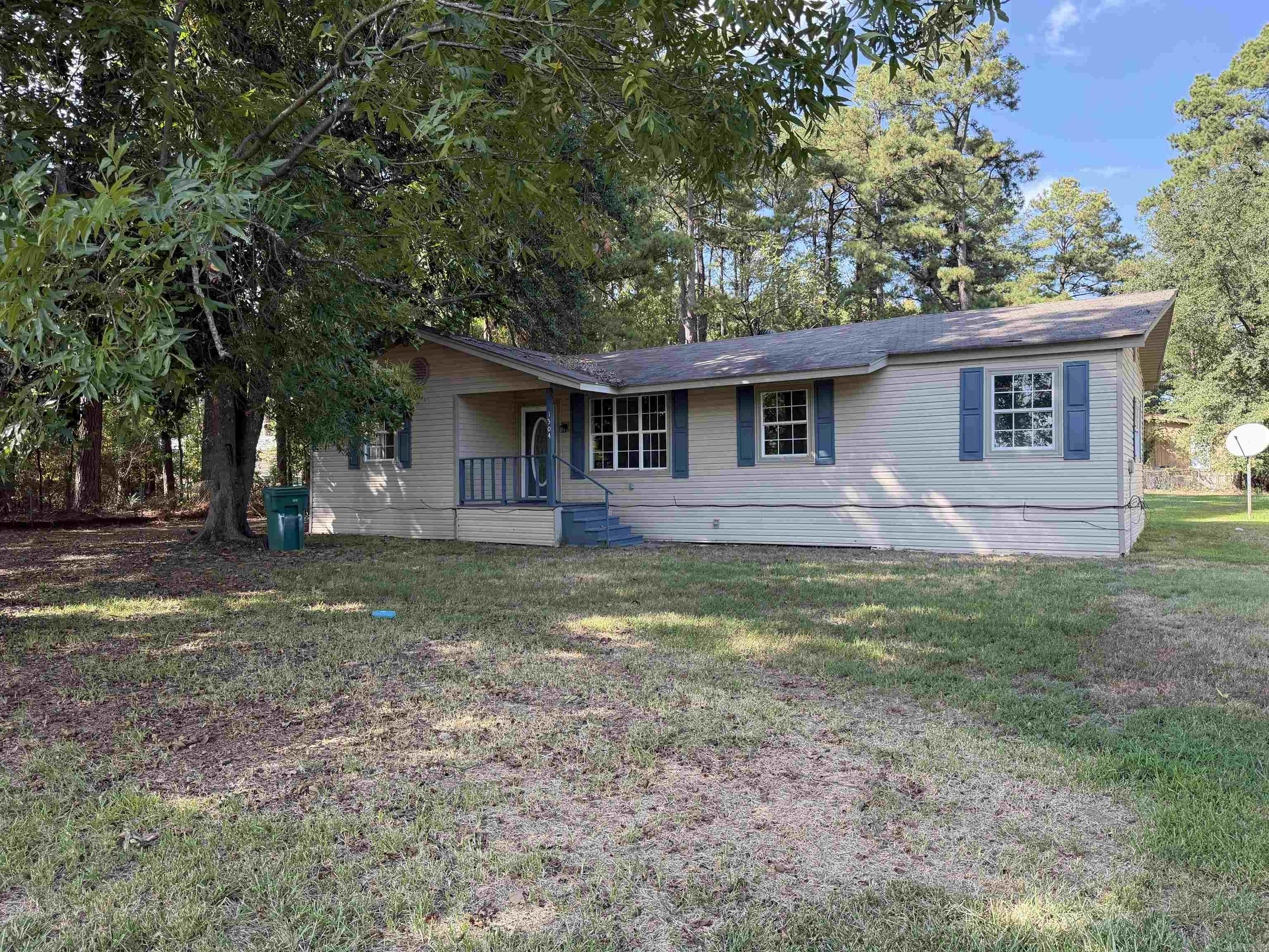 1304 Frye Lane — photo 3