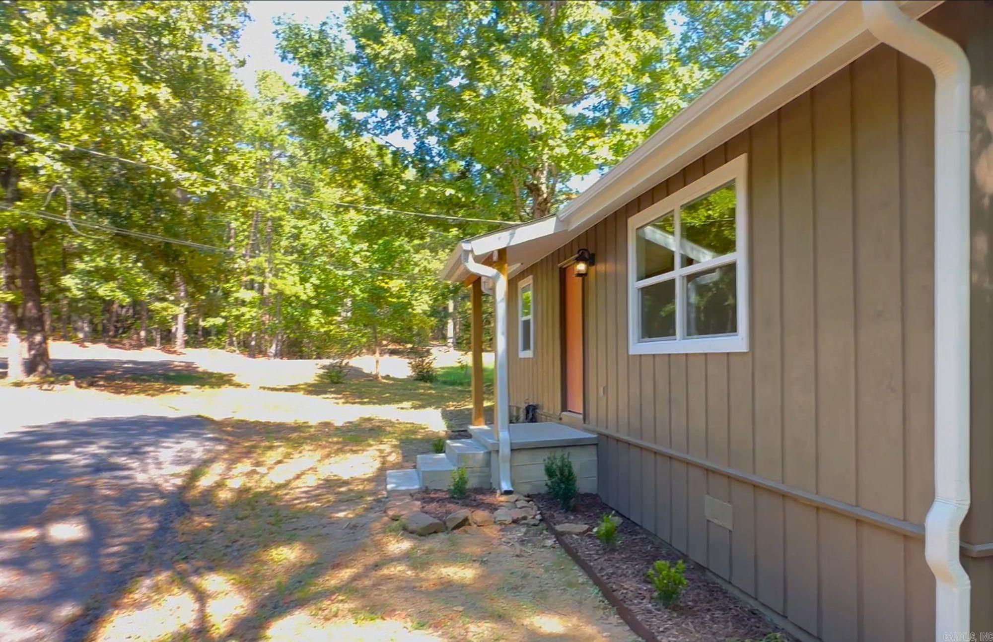 1574 Cove Creek Rd  Quitman, AR