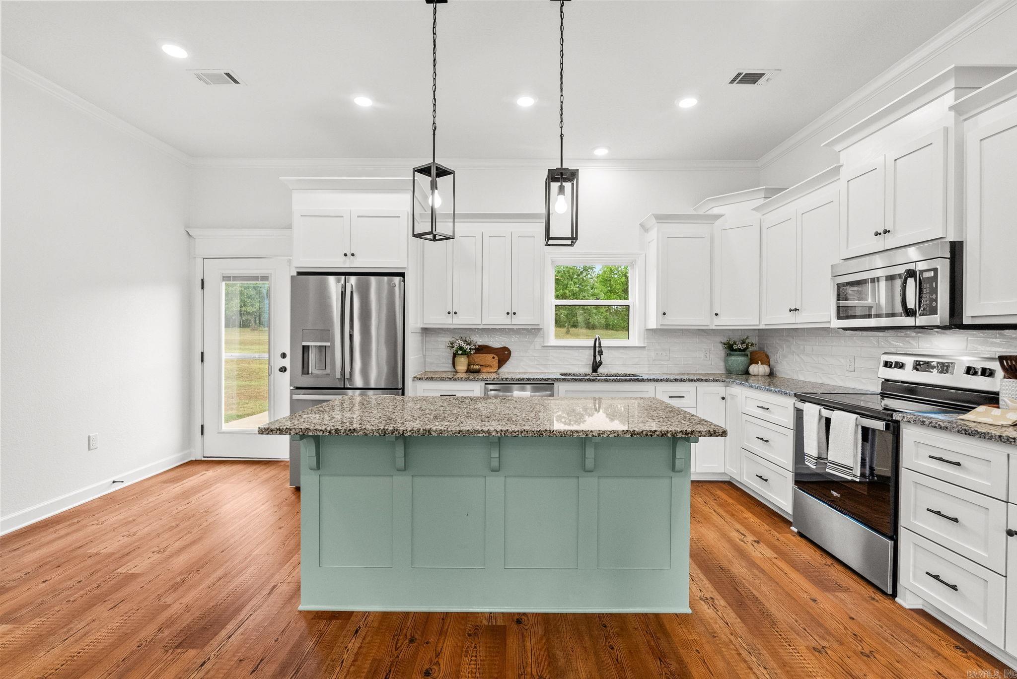 12 Otto Landing Dr  Greenbrier, AR