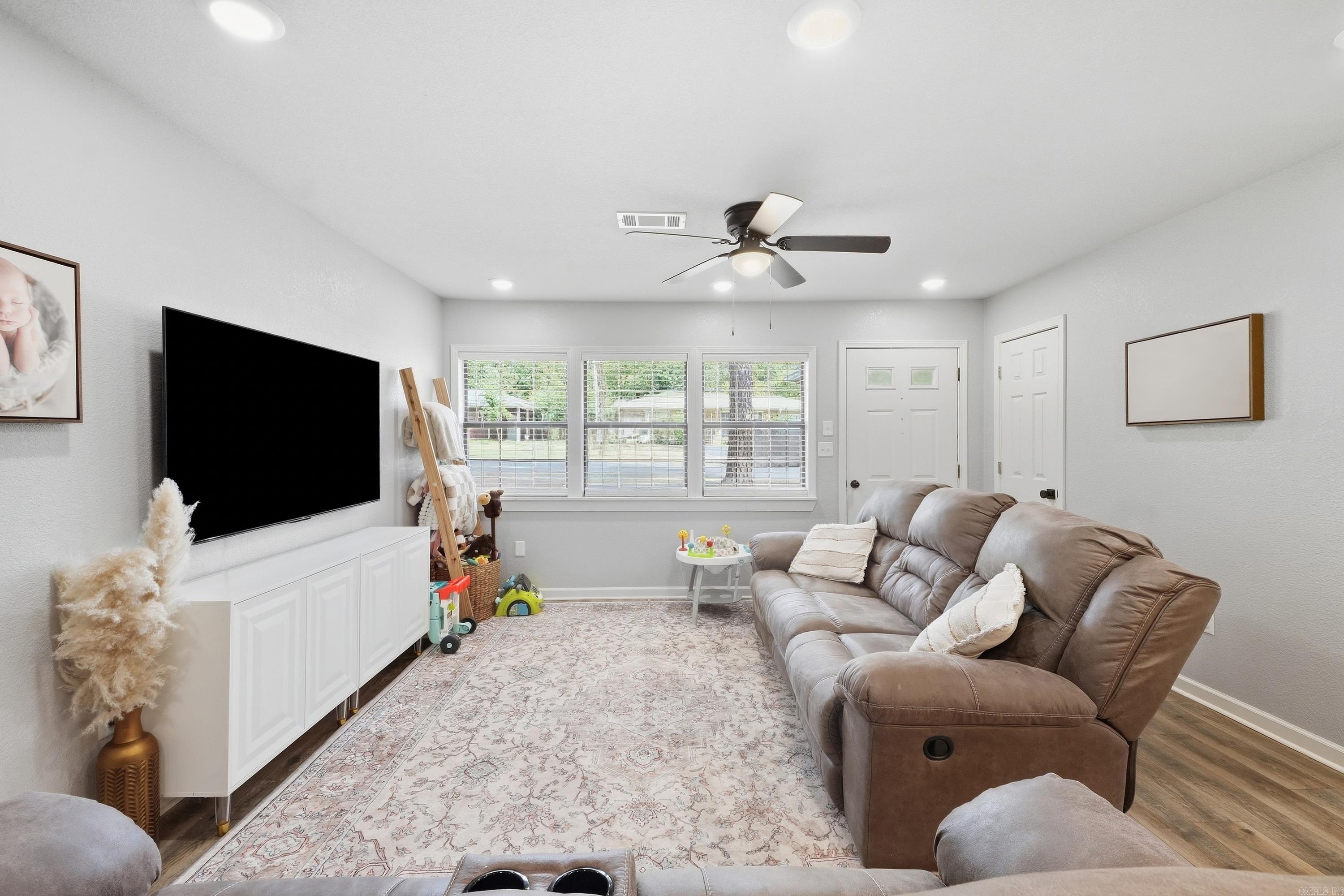 1505 Tulip Avenue — photo 5
