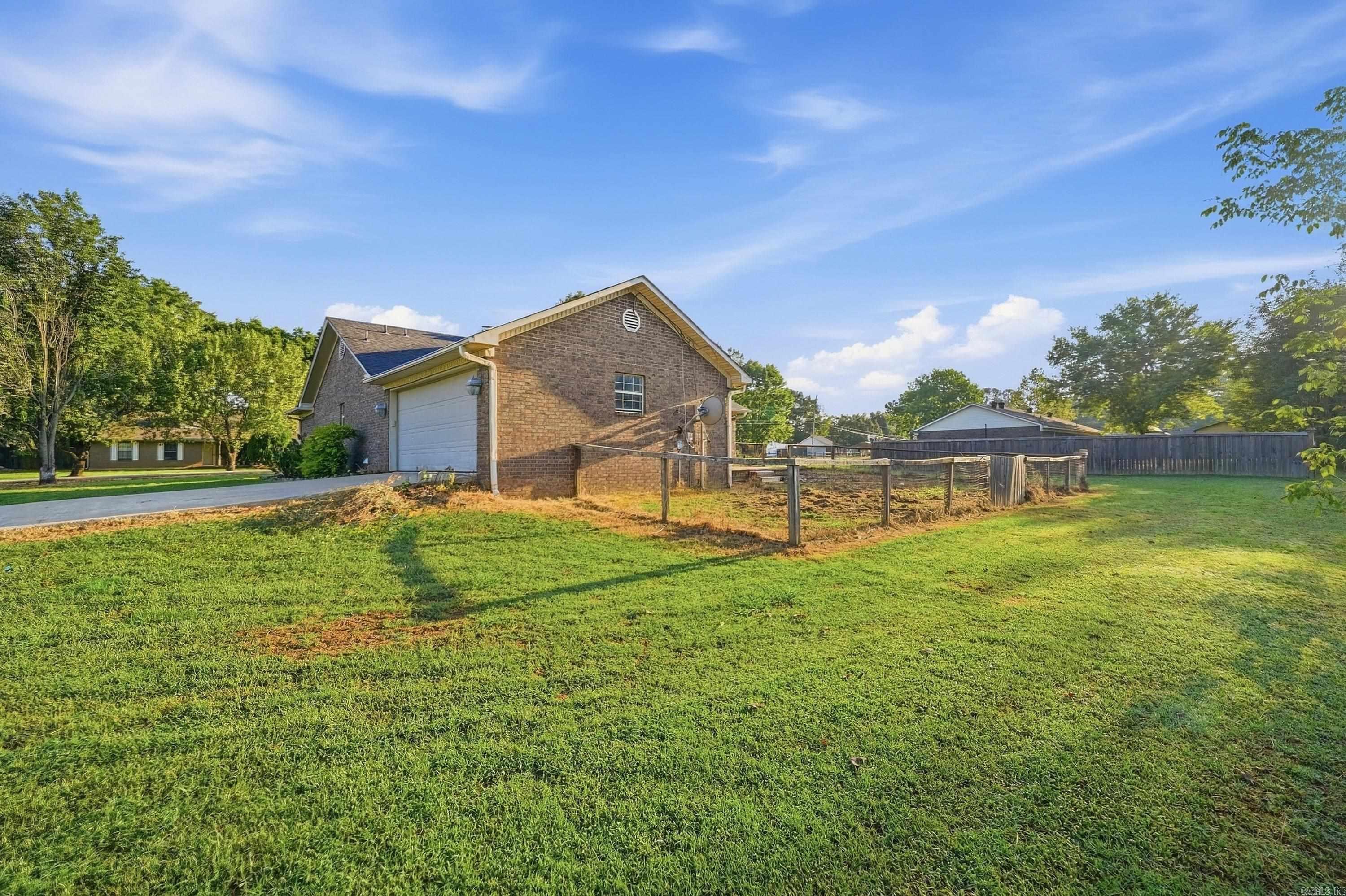 2 Tumblewood Dr  Conway, AR