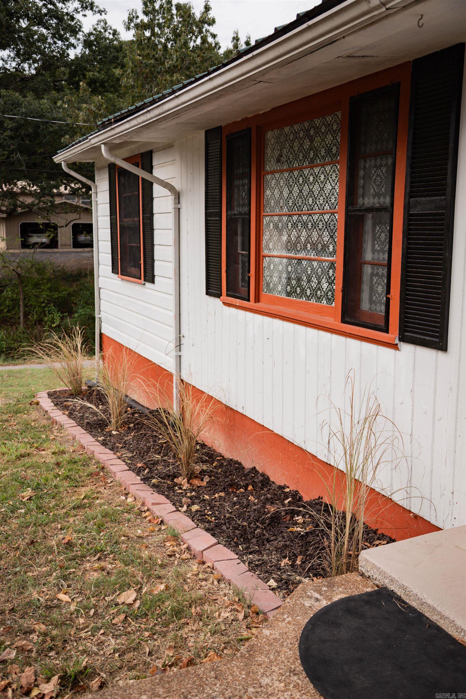 303 N 5th  Thayer, MO