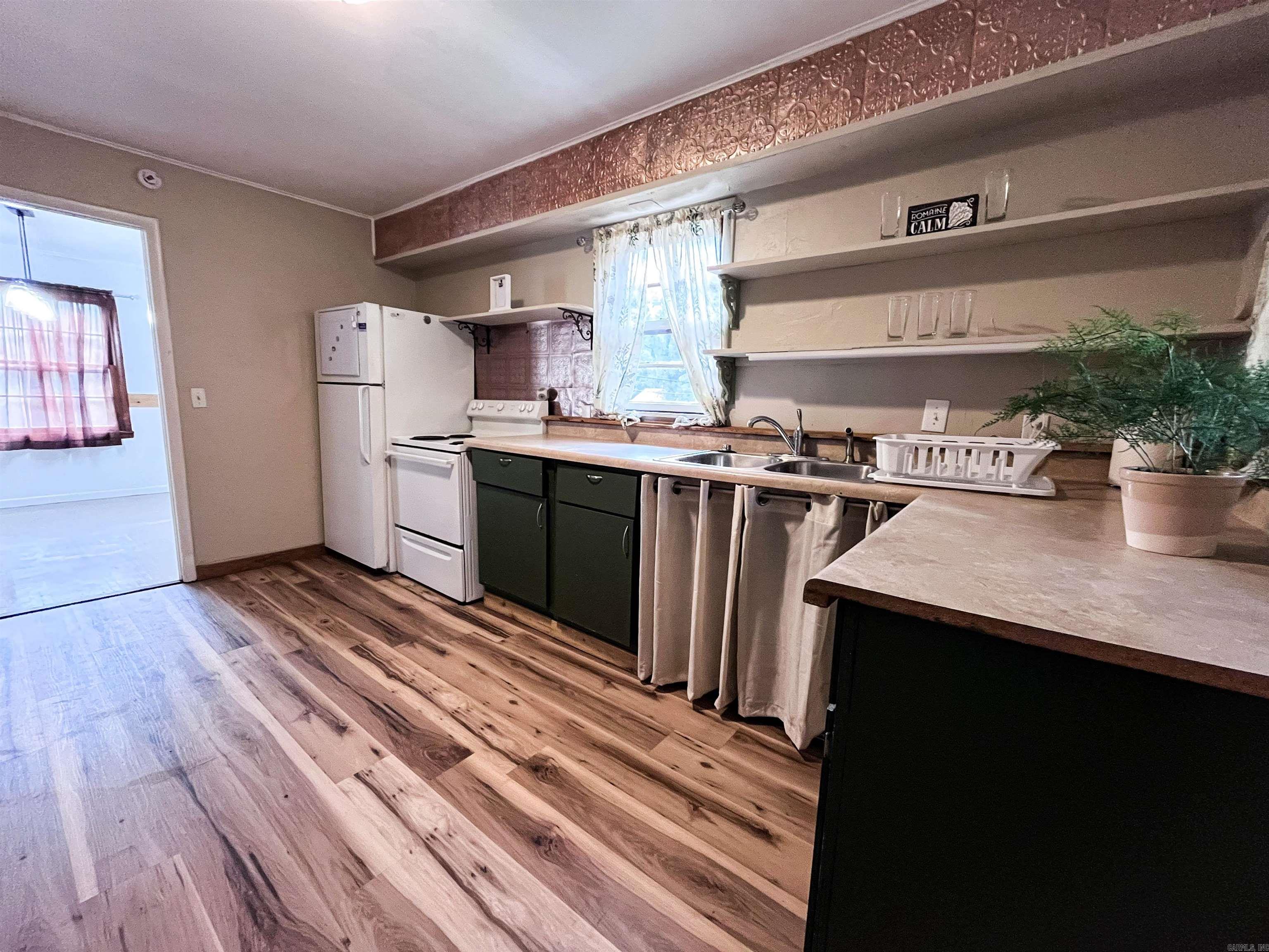 303 N 5th  Thayer, MO