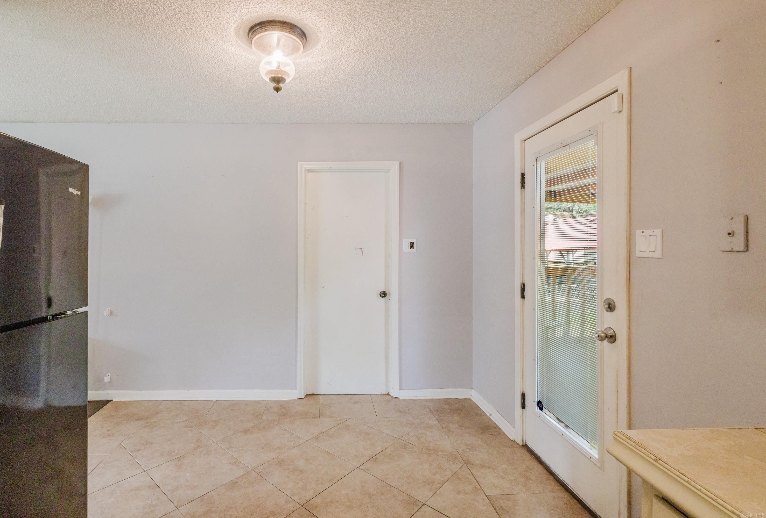 2322 wright  Benton, AR