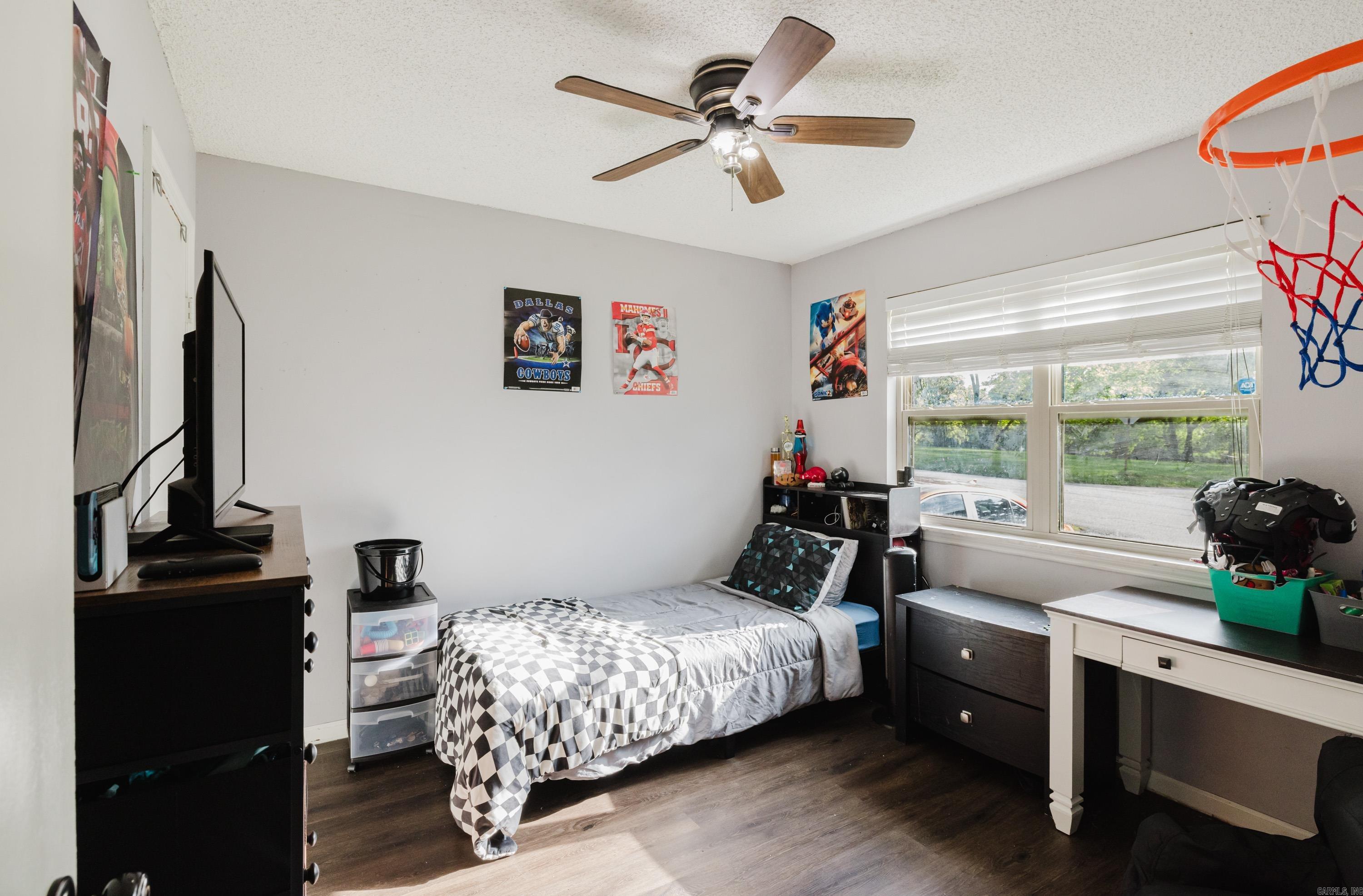 2322 wright  Benton, AR