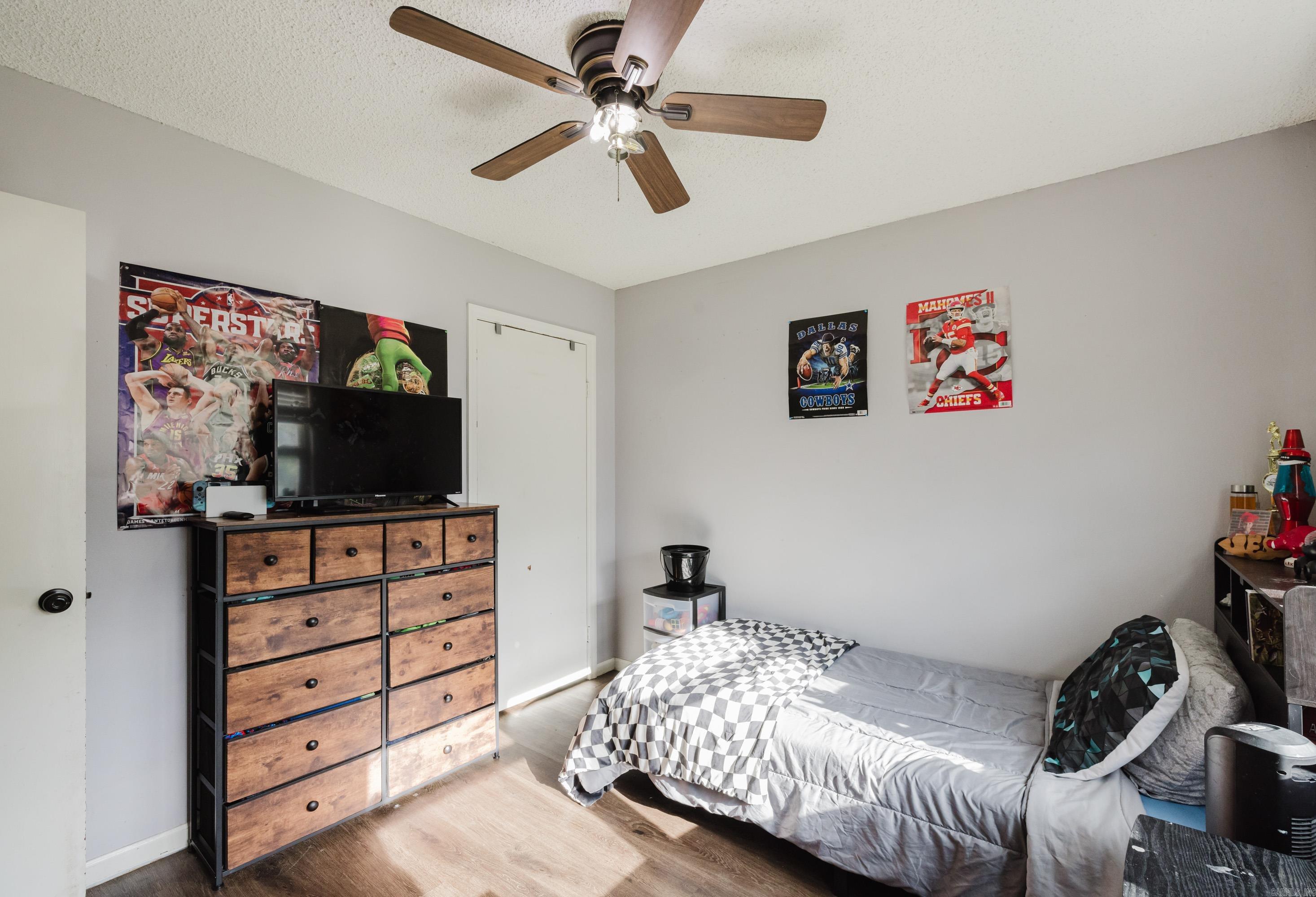 2322 wright  Benton, AR