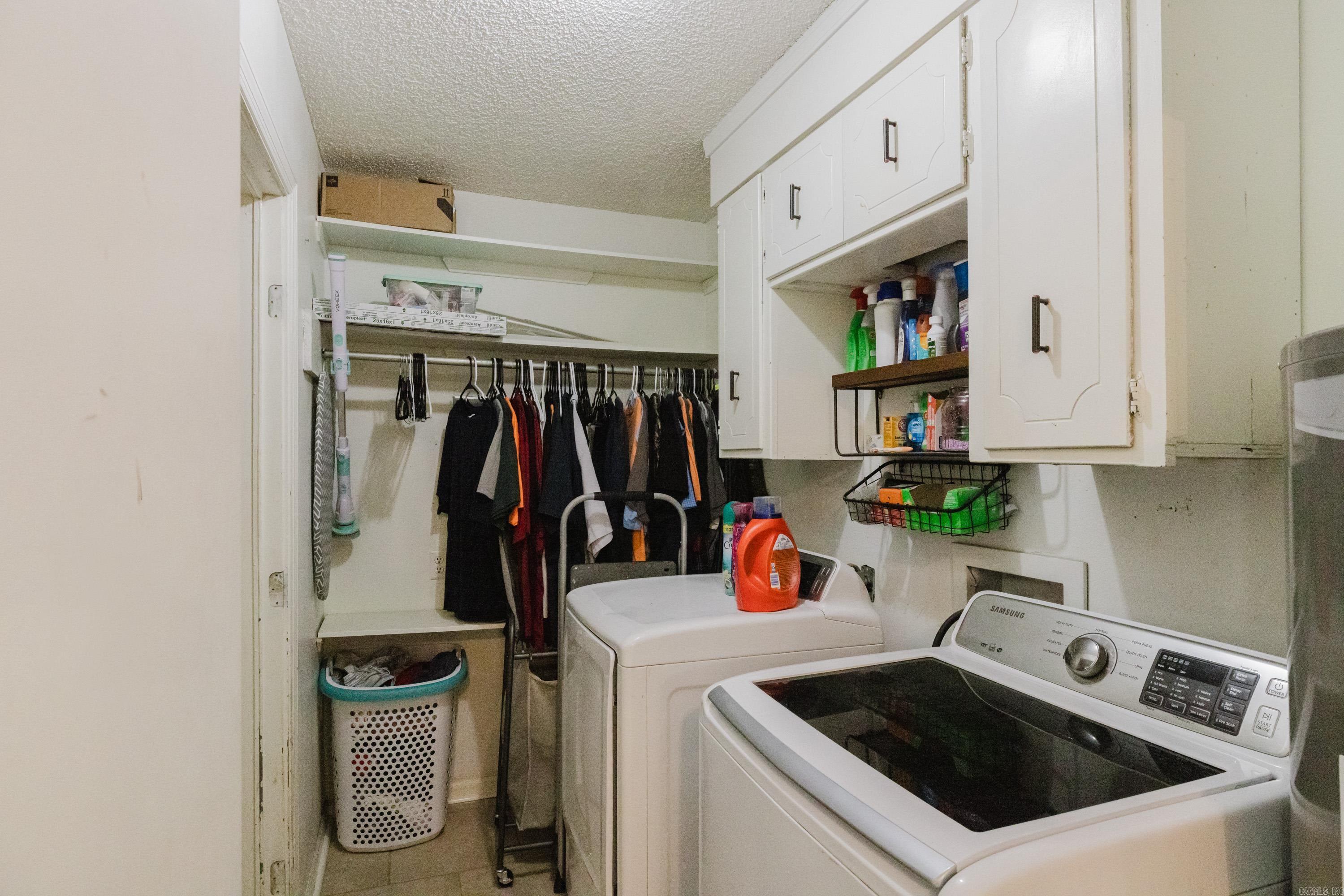 2322 wright  Benton, AR