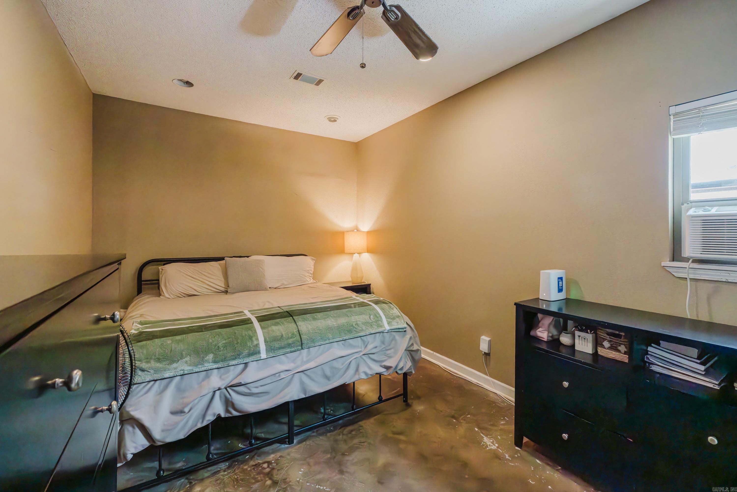 2322 wright  Benton, AR