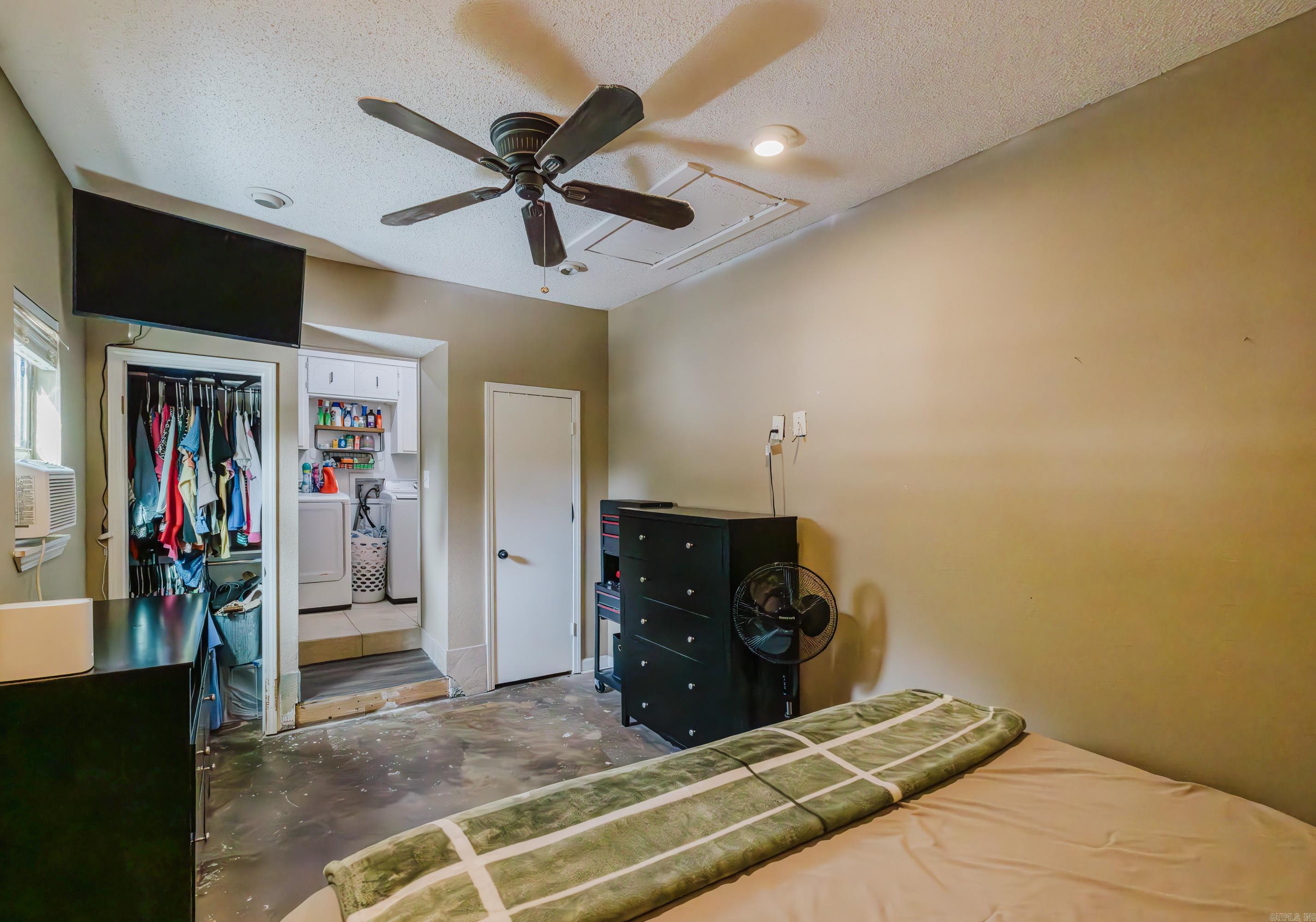 2322 wright  Benton, AR