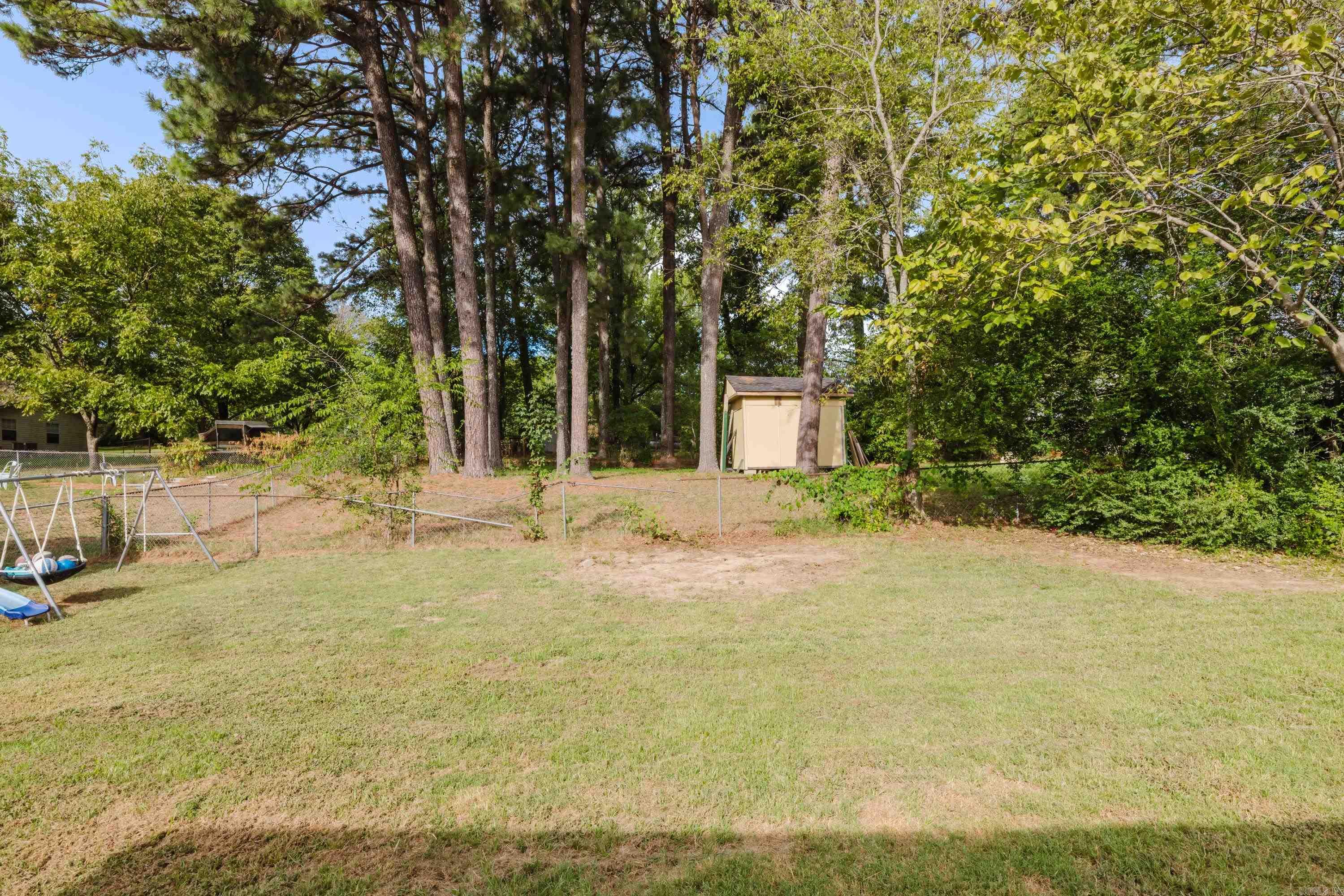2322 wright  Benton, AR
