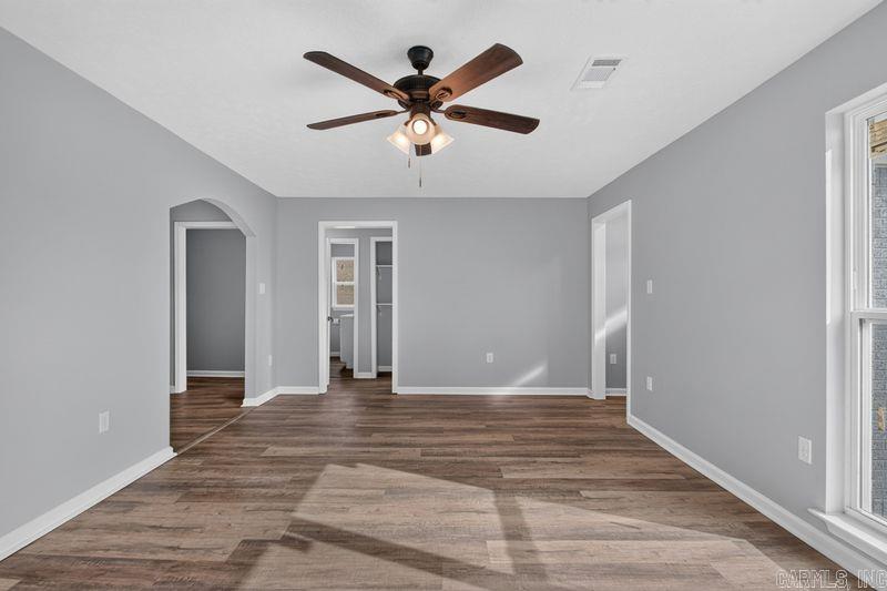 305 S Main  Benton, AR