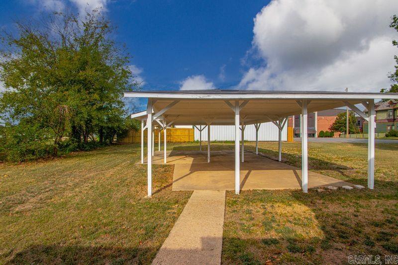 305 S Main  Benton, AR