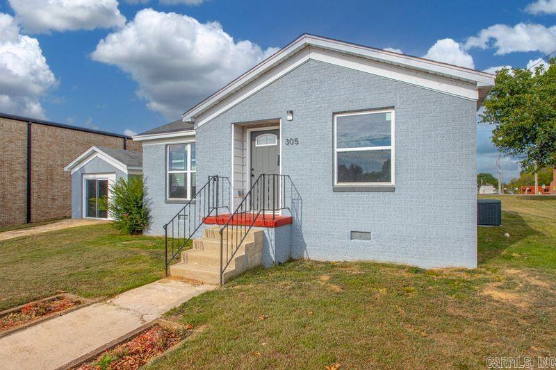 305 S Main  Benton, AR