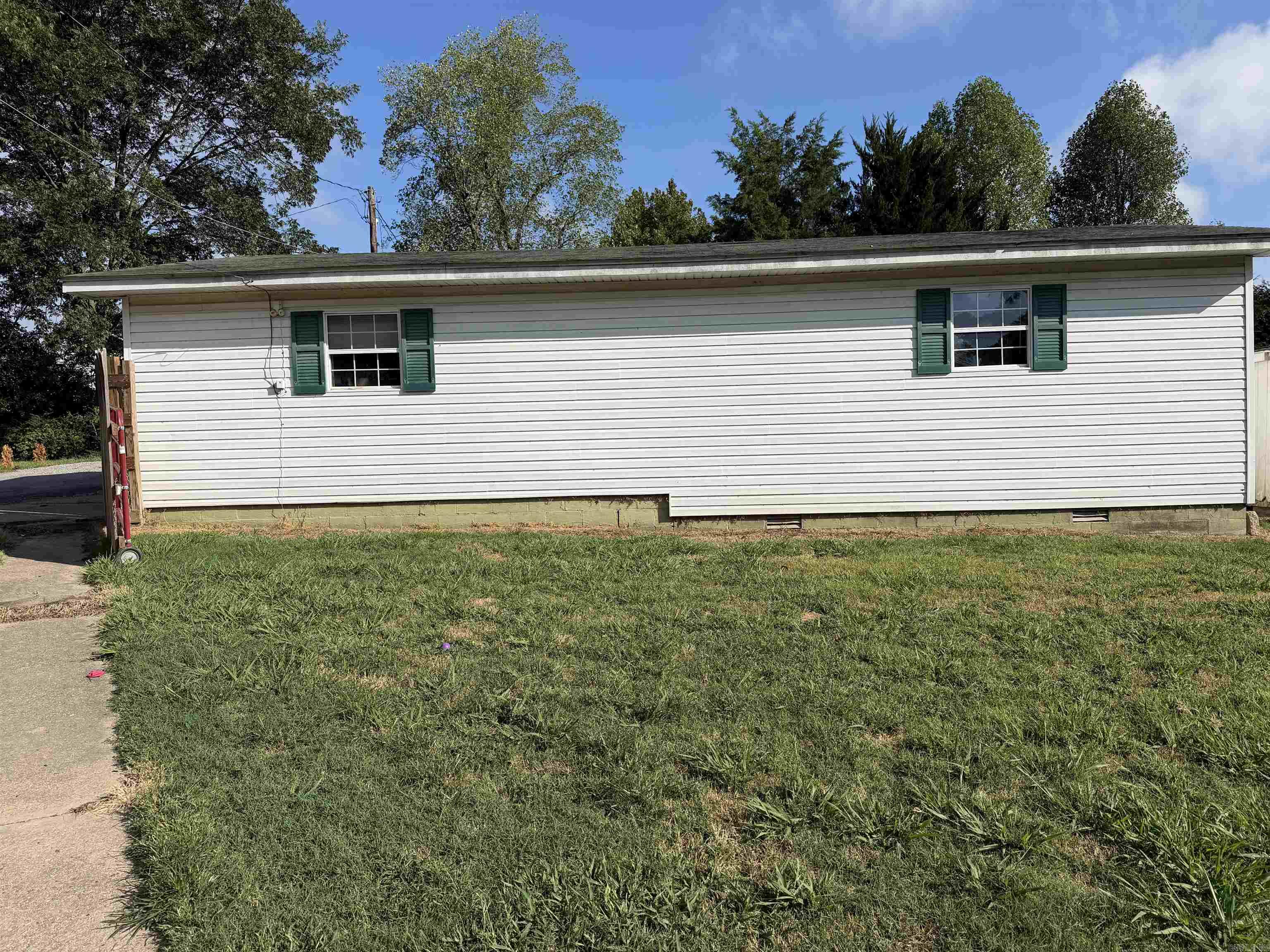 939 W Court  Piggott, AR