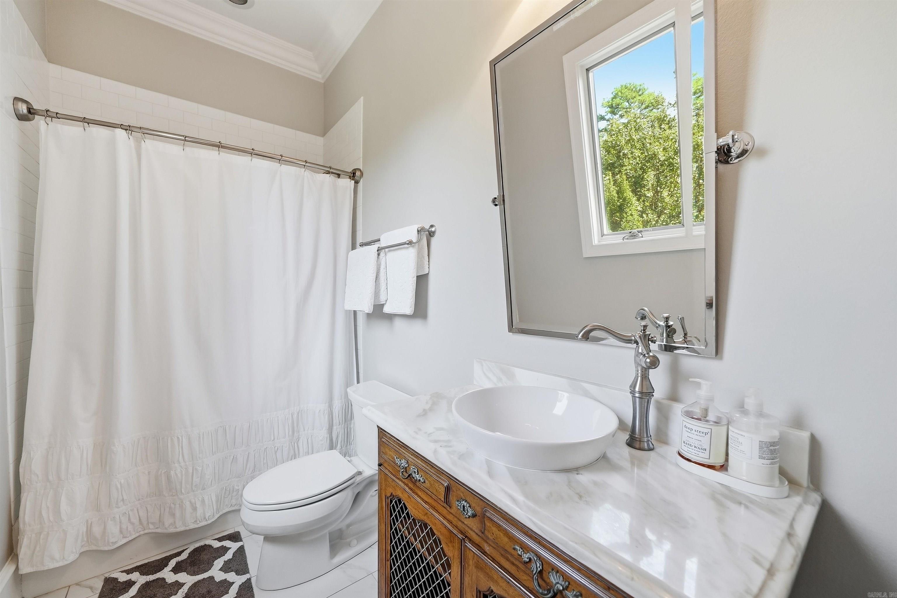 28 Accadia Court Little Rock, AR 72223