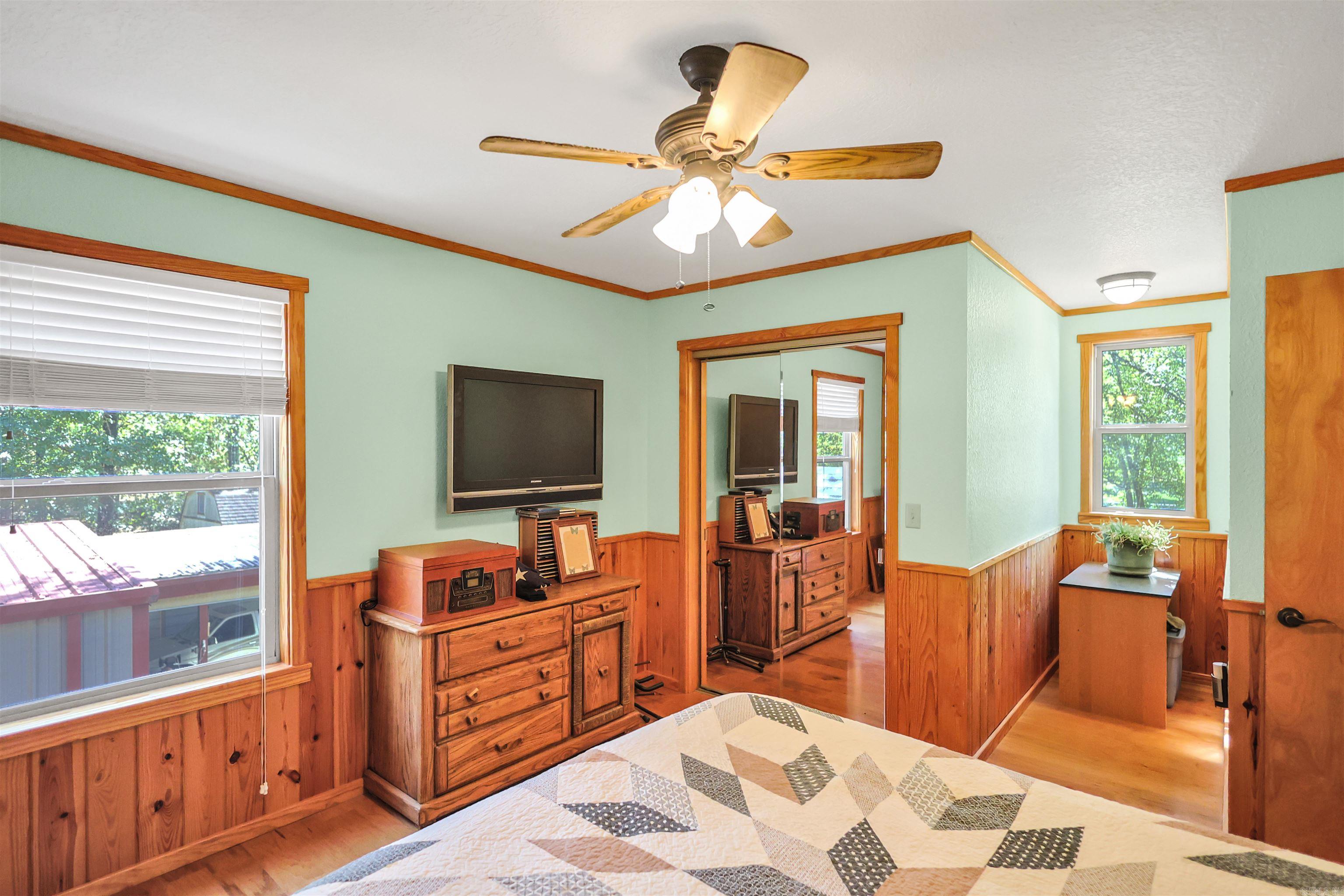 56 Oakwood Road Mount Ida, AR 71957