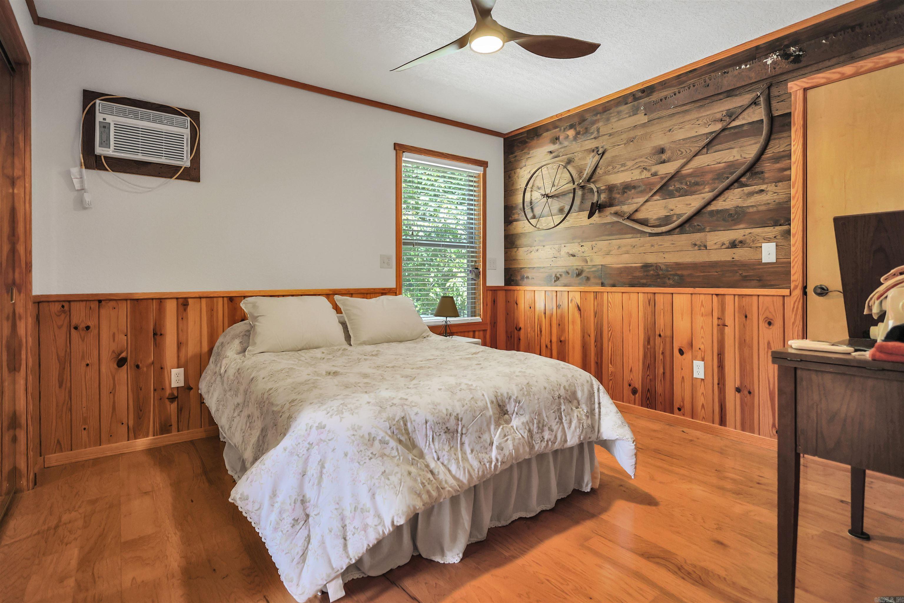 56 Oakwood Road Mount Ida, AR 71957