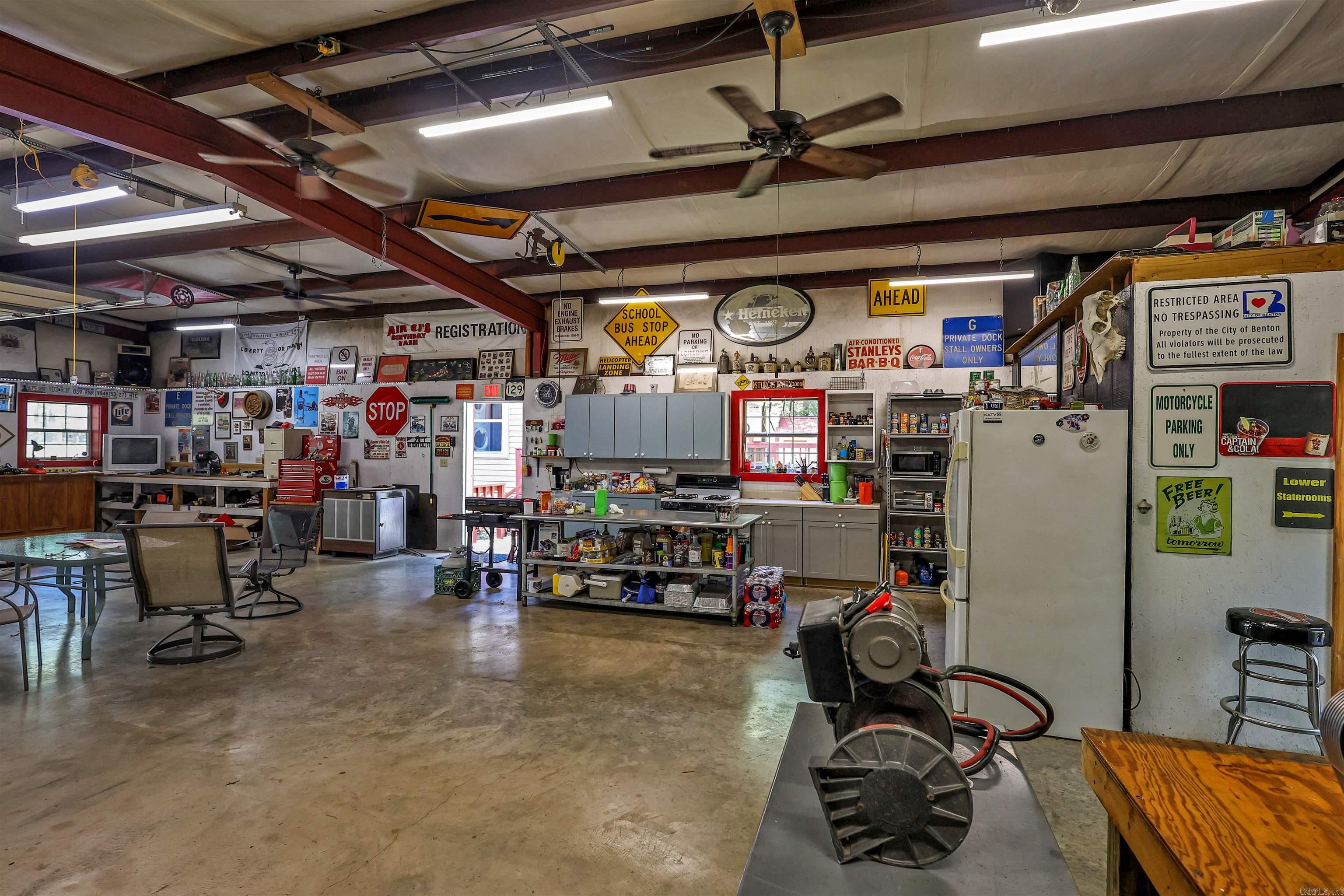56 Oakwood Road Mount Ida, AR 71957