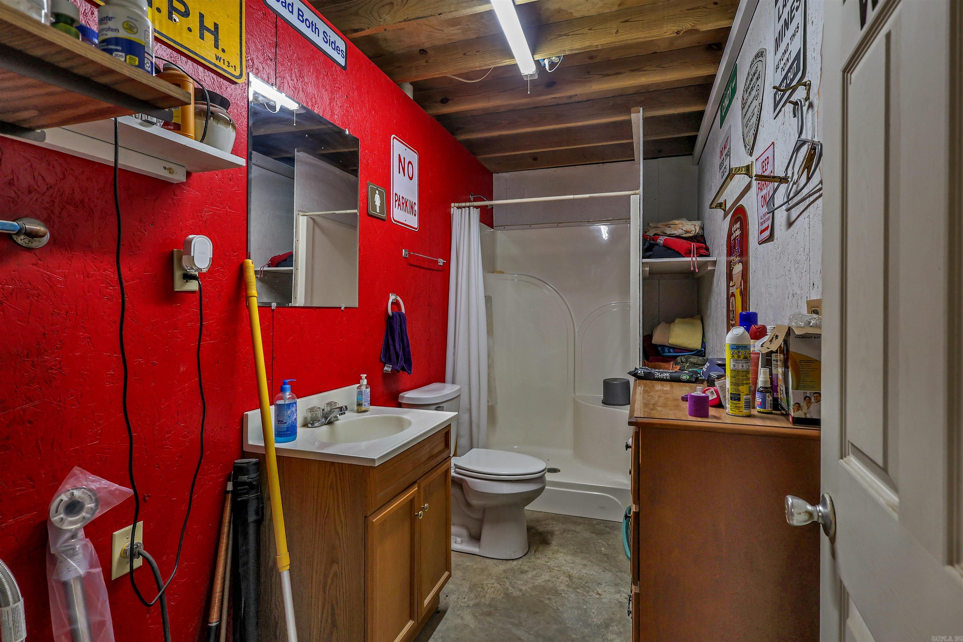 56 Oakwood Road Mount Ida, AR 71957