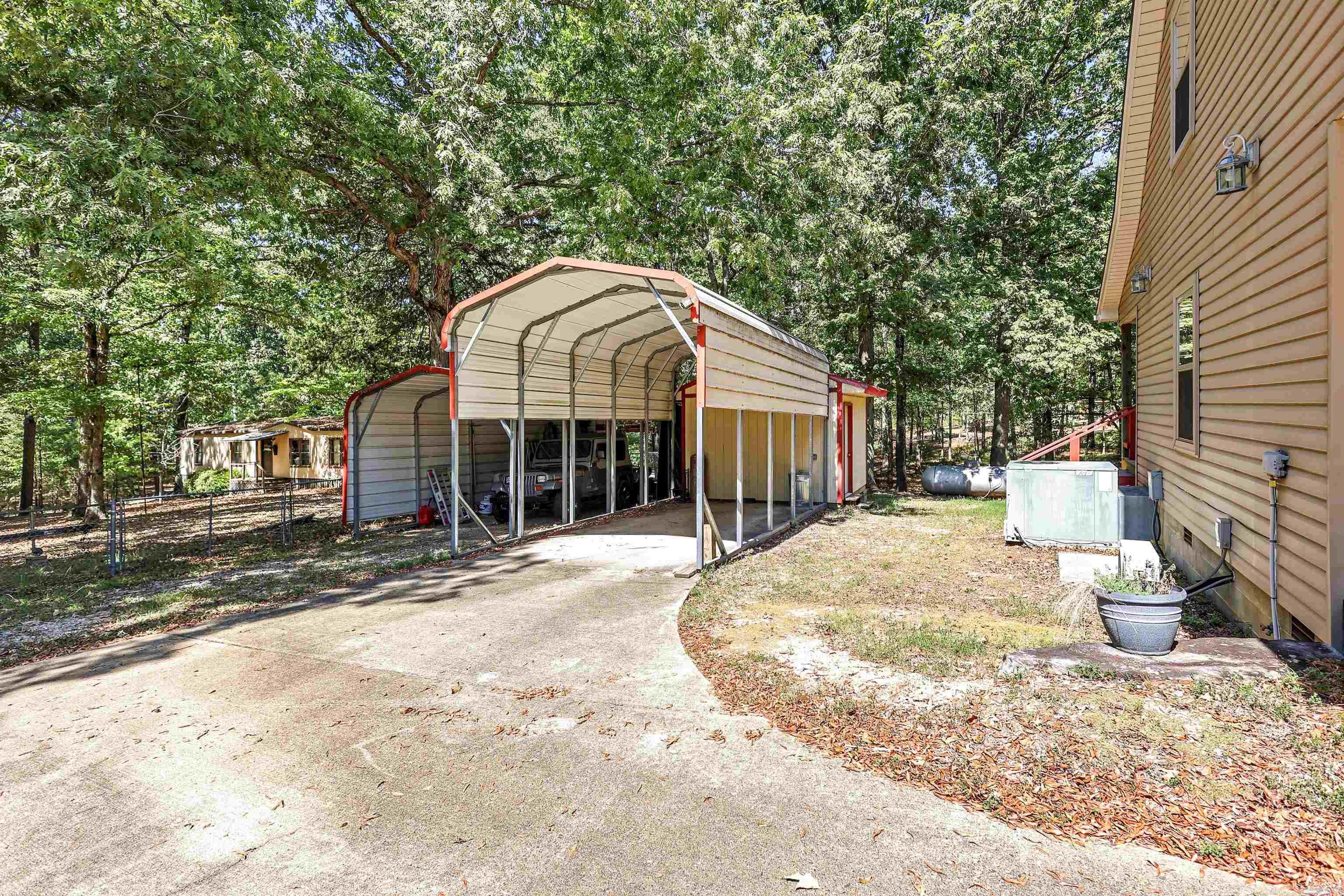 56 Oakwood Road Mount Ida, AR 71957