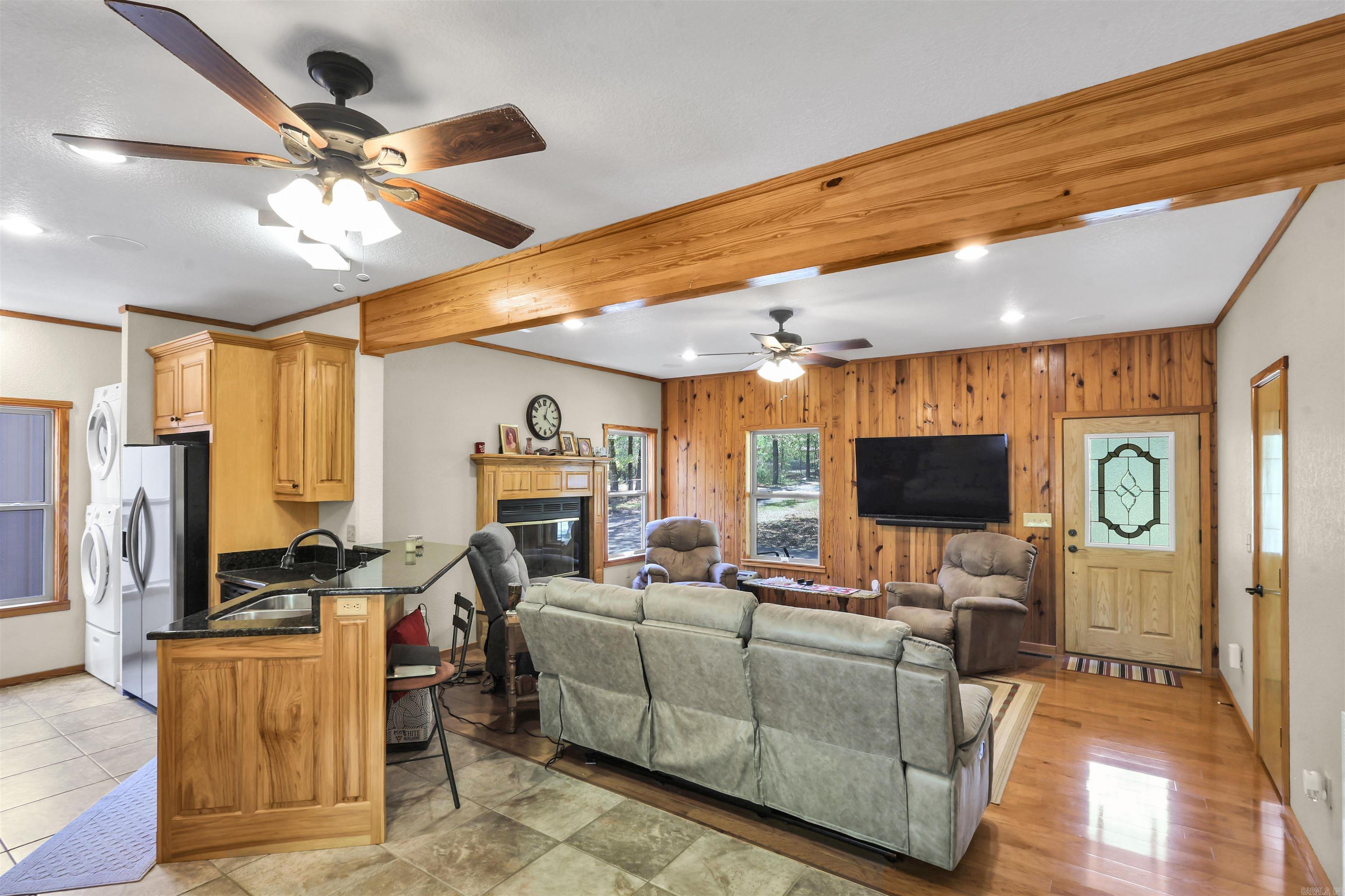 56 Oakwood Road Mount Ida, AR 71957