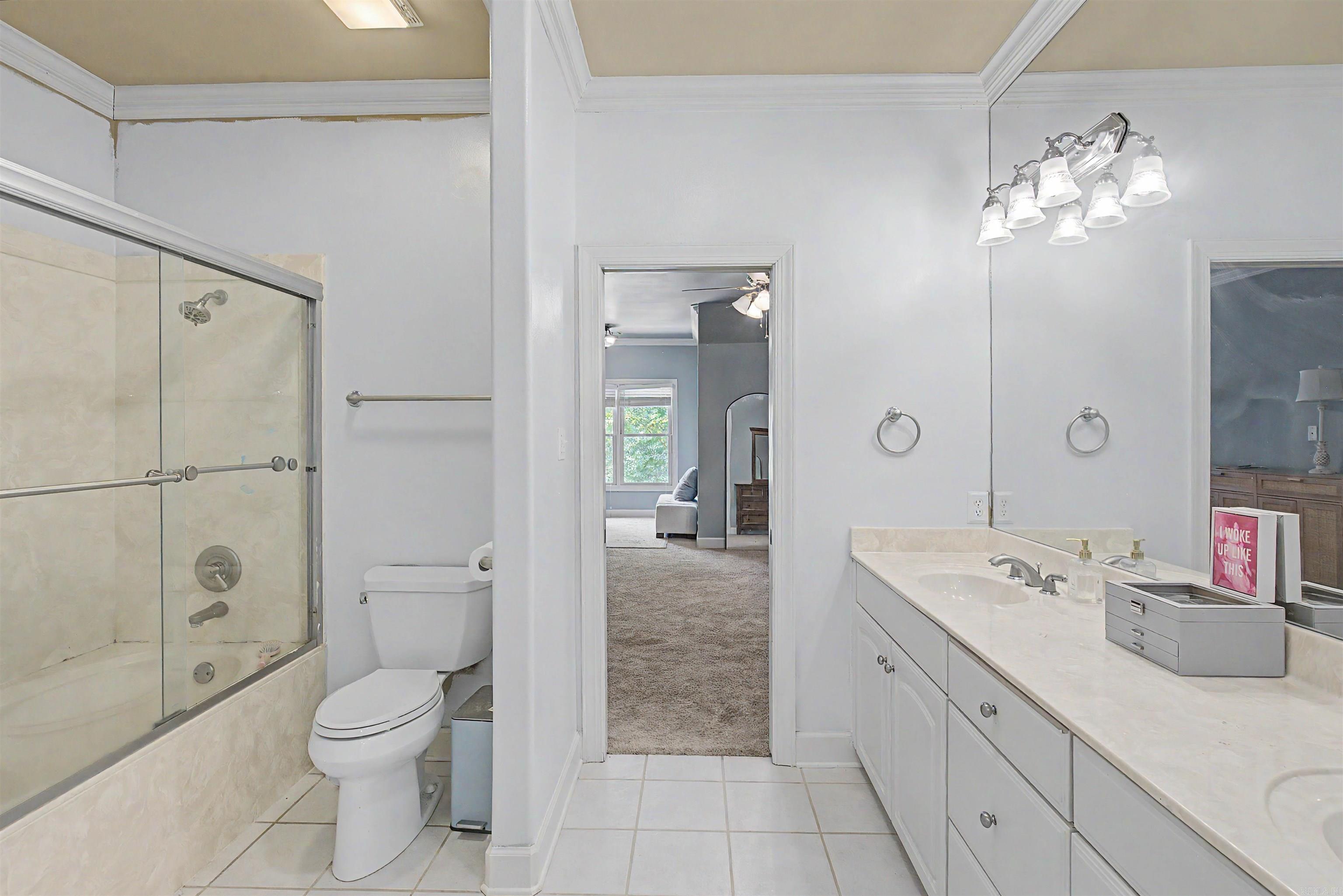 13 Somersett Dr Roland, AR 72135