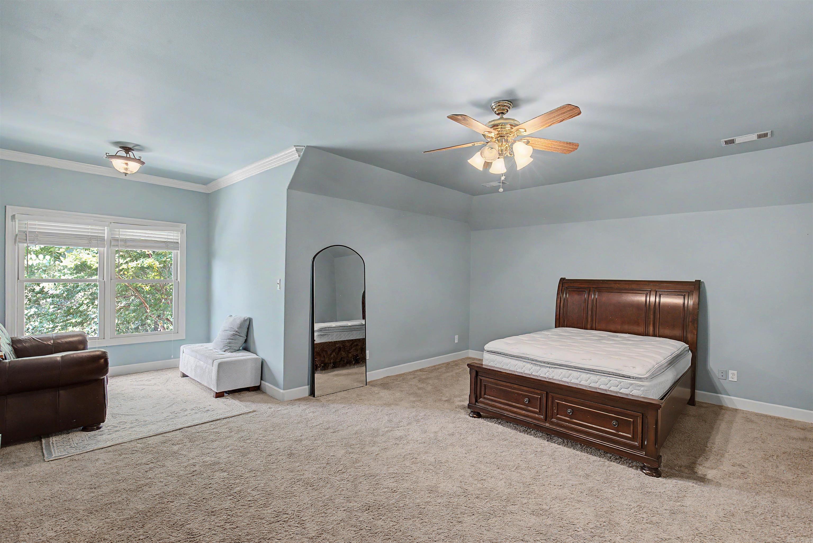 13 Somersett Dr Roland, AR 72135