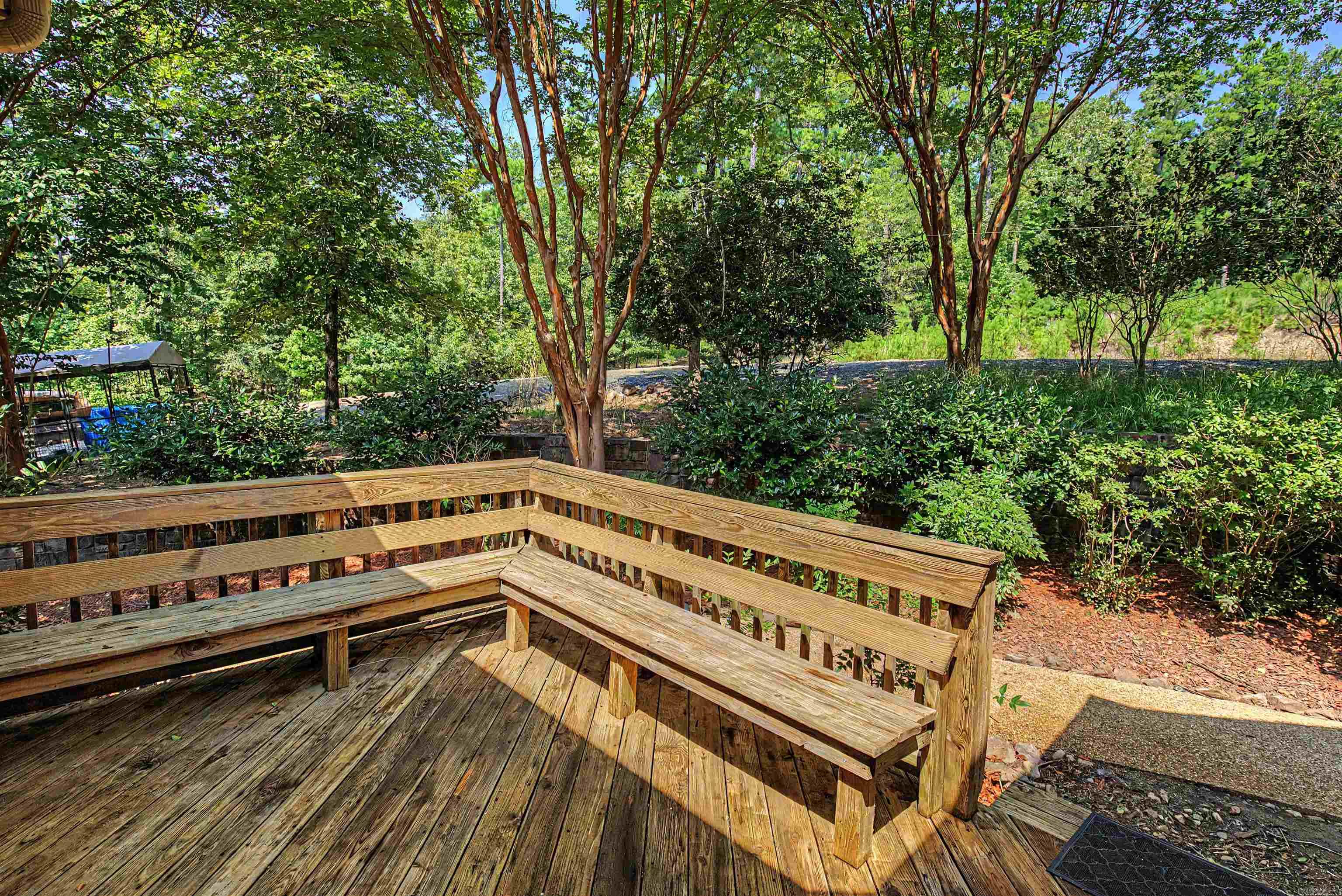 13 Somersett Dr Roland, AR 72135