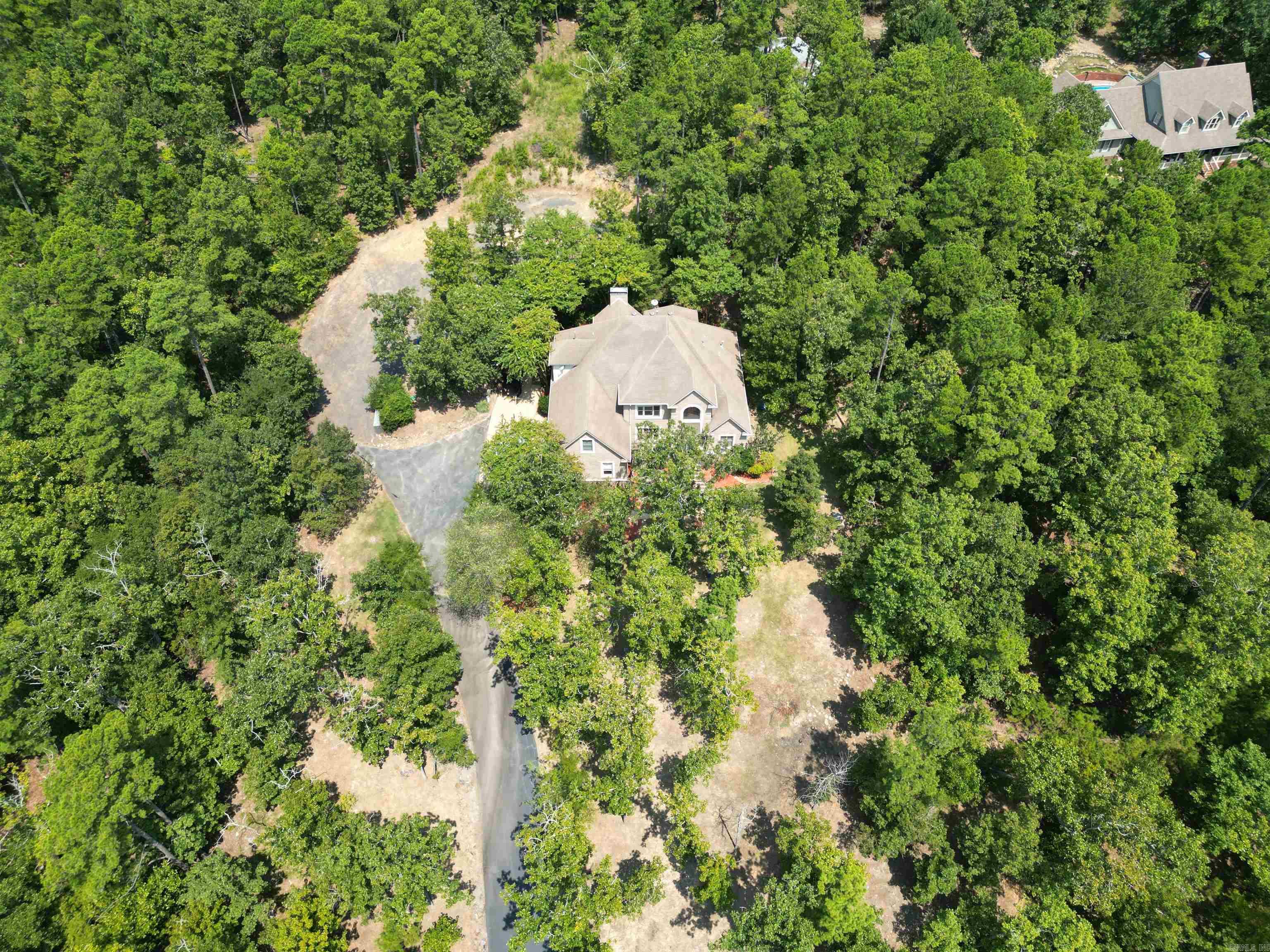 13 Somersett Dr Roland, AR 72135