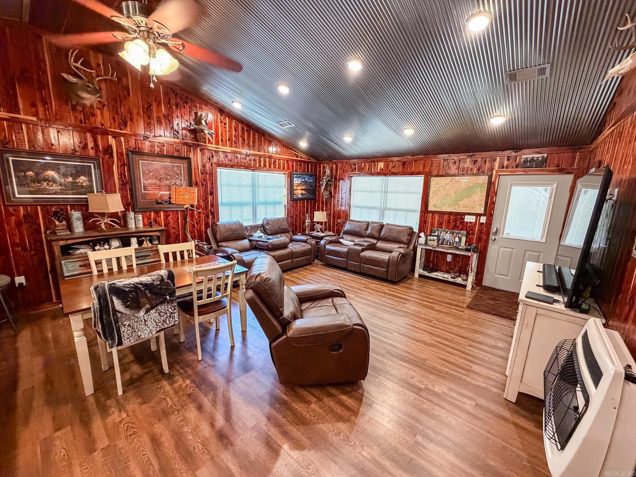 441 Clay 202 Road Peach Orchard, AR 72453