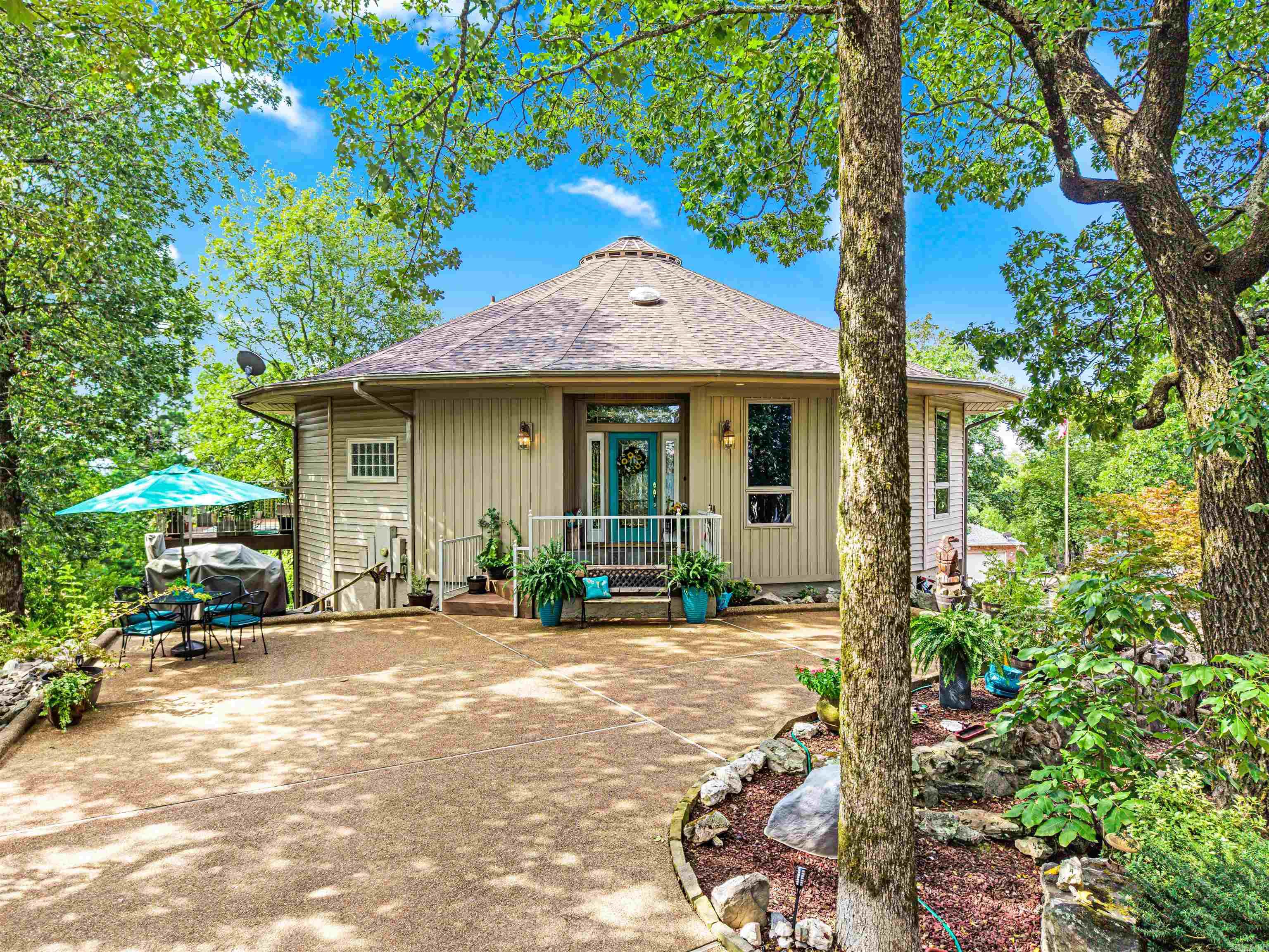 1 Mesero Place Hot Springs Village, AR 71909