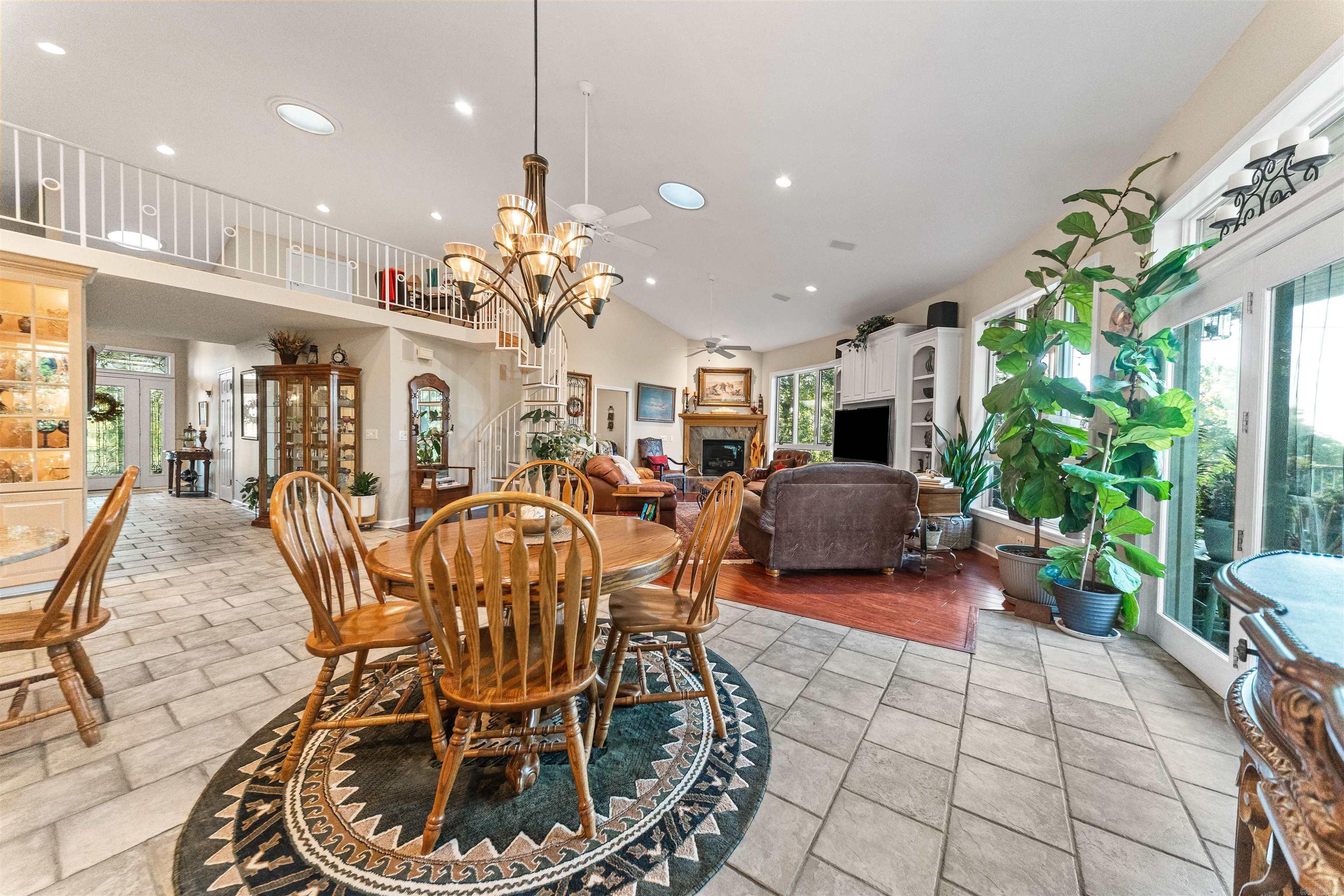 1 Mesero Place Hot Springs Village, AR 71909