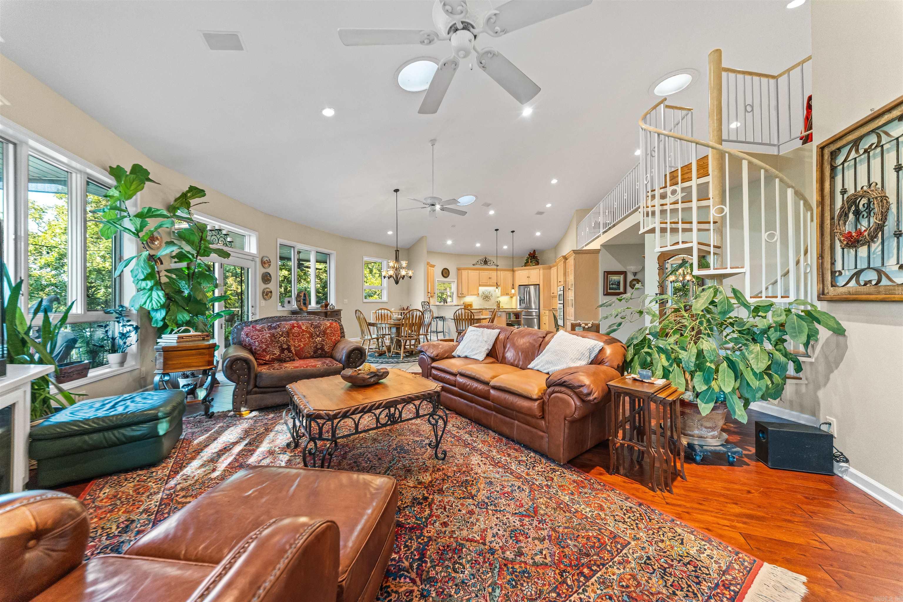 1 Mesero Place Hot Springs Village, AR 71909