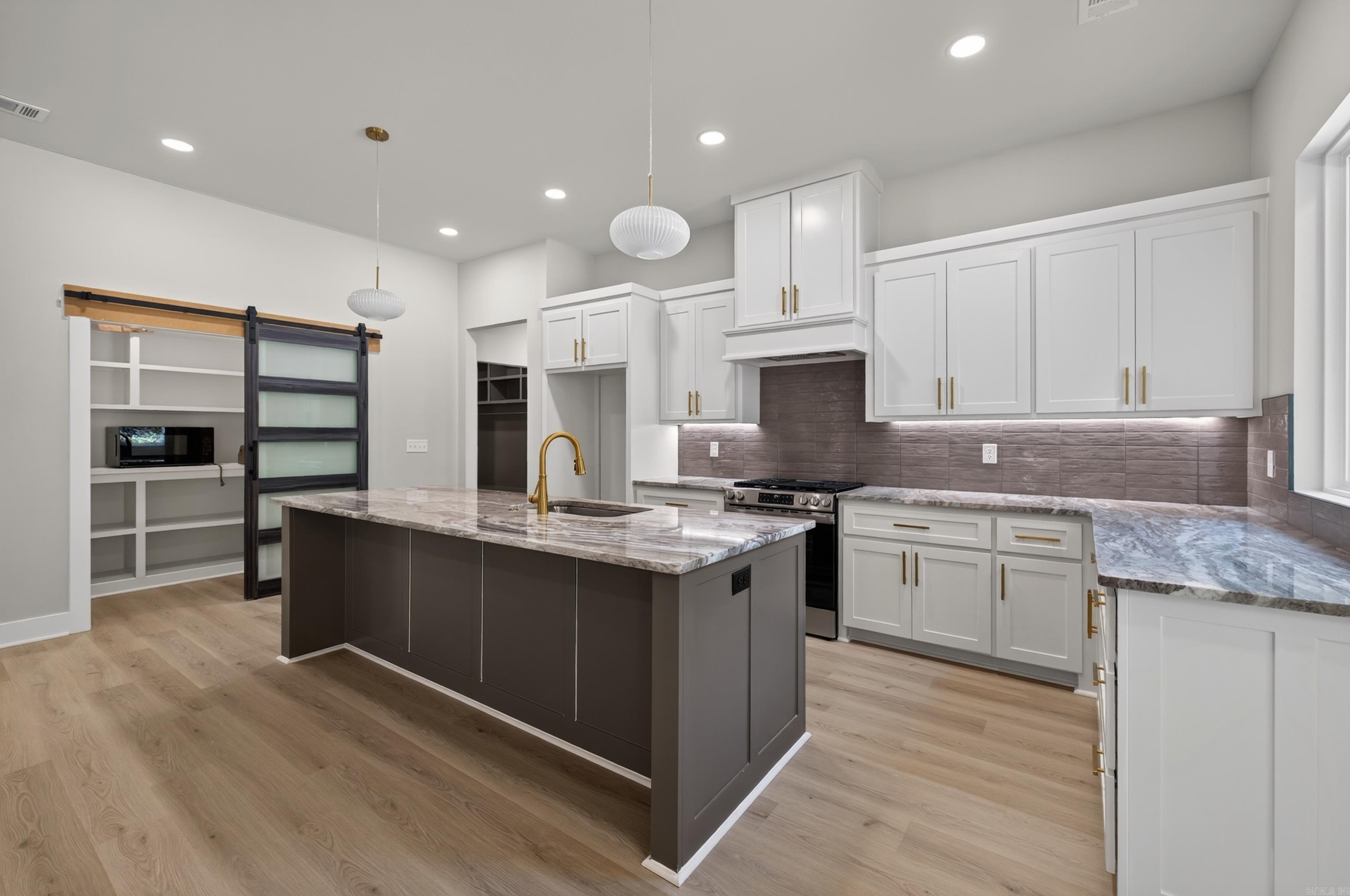 38 Estrella Way Hot Springs Village, AR 71909