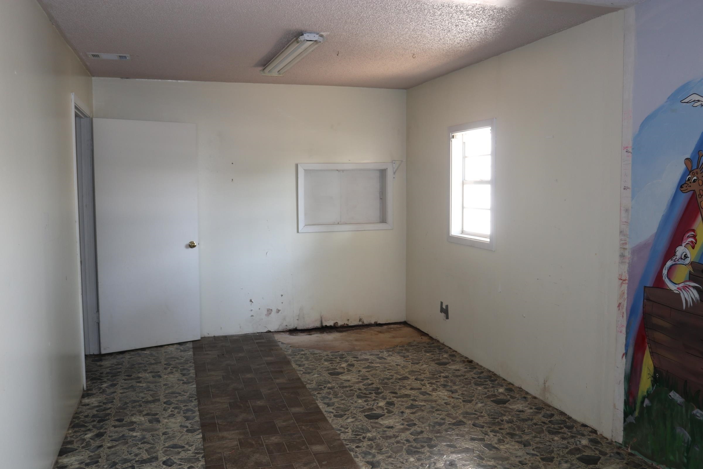 4979 Hwy 62 E
