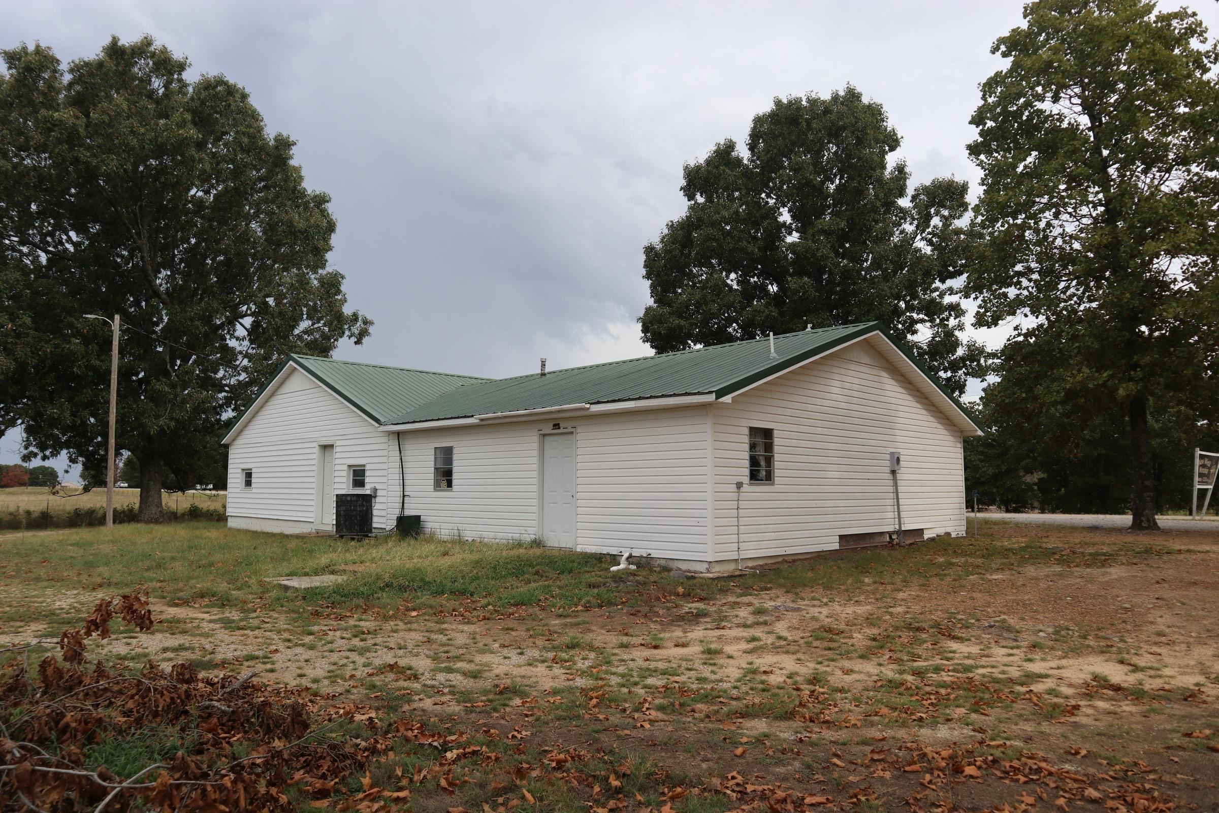 4979 Hwy 62 E