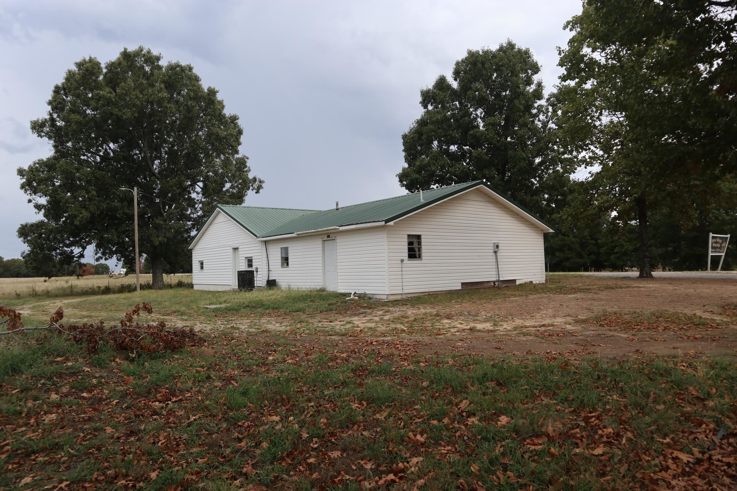 4979 Hwy 62 E