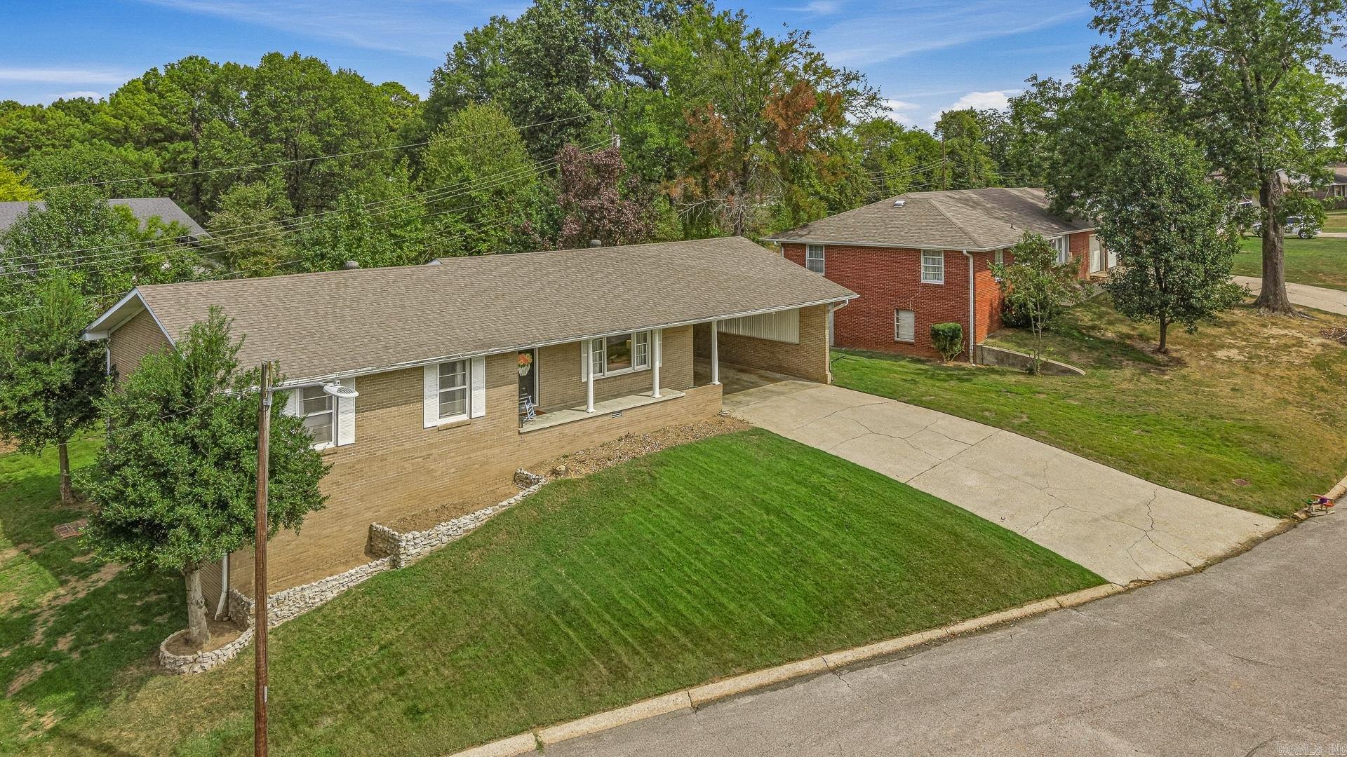 1509 Crestview  Paragould, AR