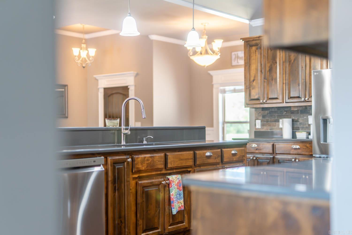 735 Possom Trot Road Melbourne, AR 72556