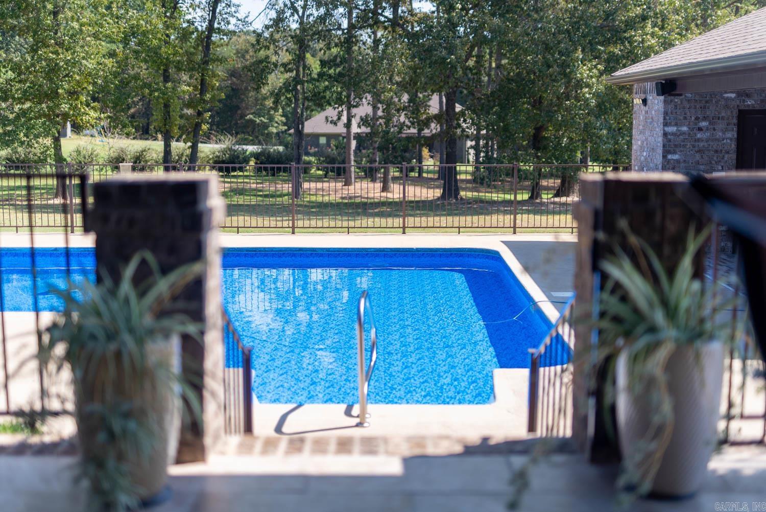 735 Possom Trot Road Melbourne, AR 72556