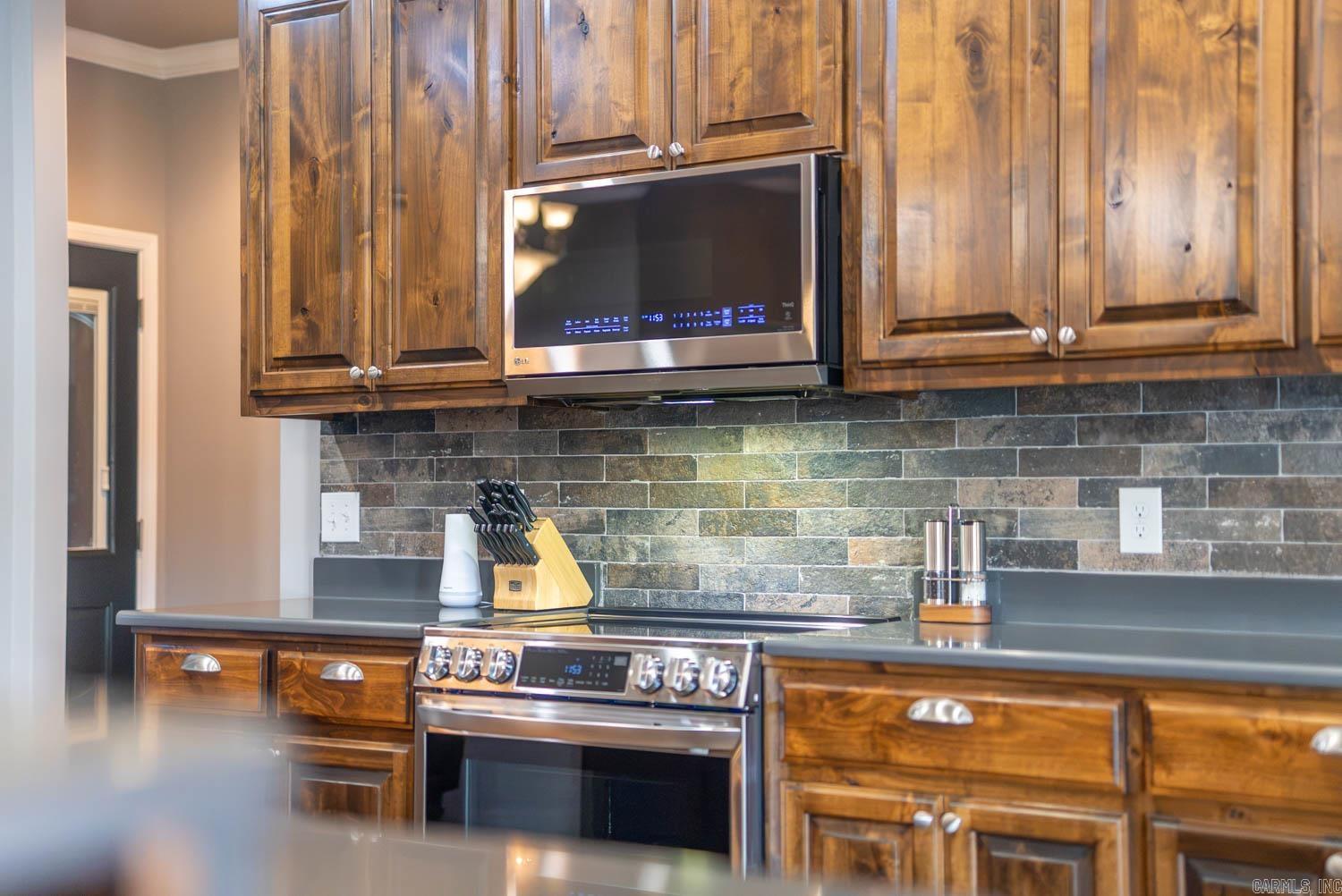 735 Possom Trot Road Melbourne, AR 72556