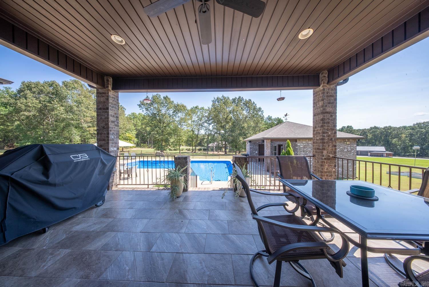 735 Possom Trot Road Melbourne, AR 72556
