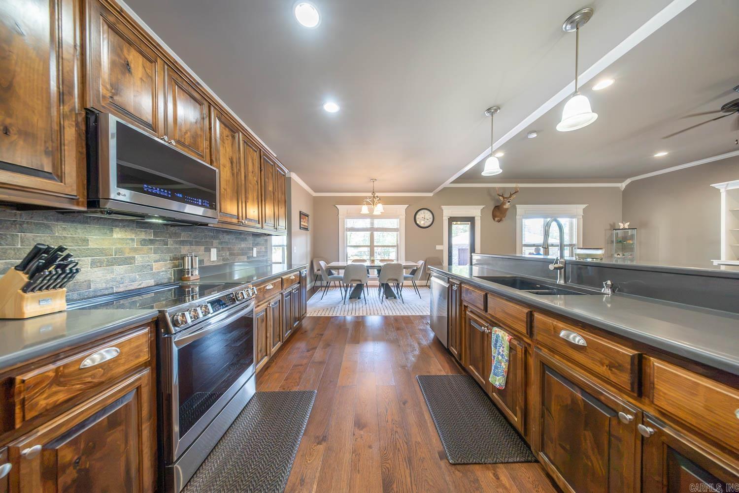 735 Possom Trot Road Melbourne, AR 72556